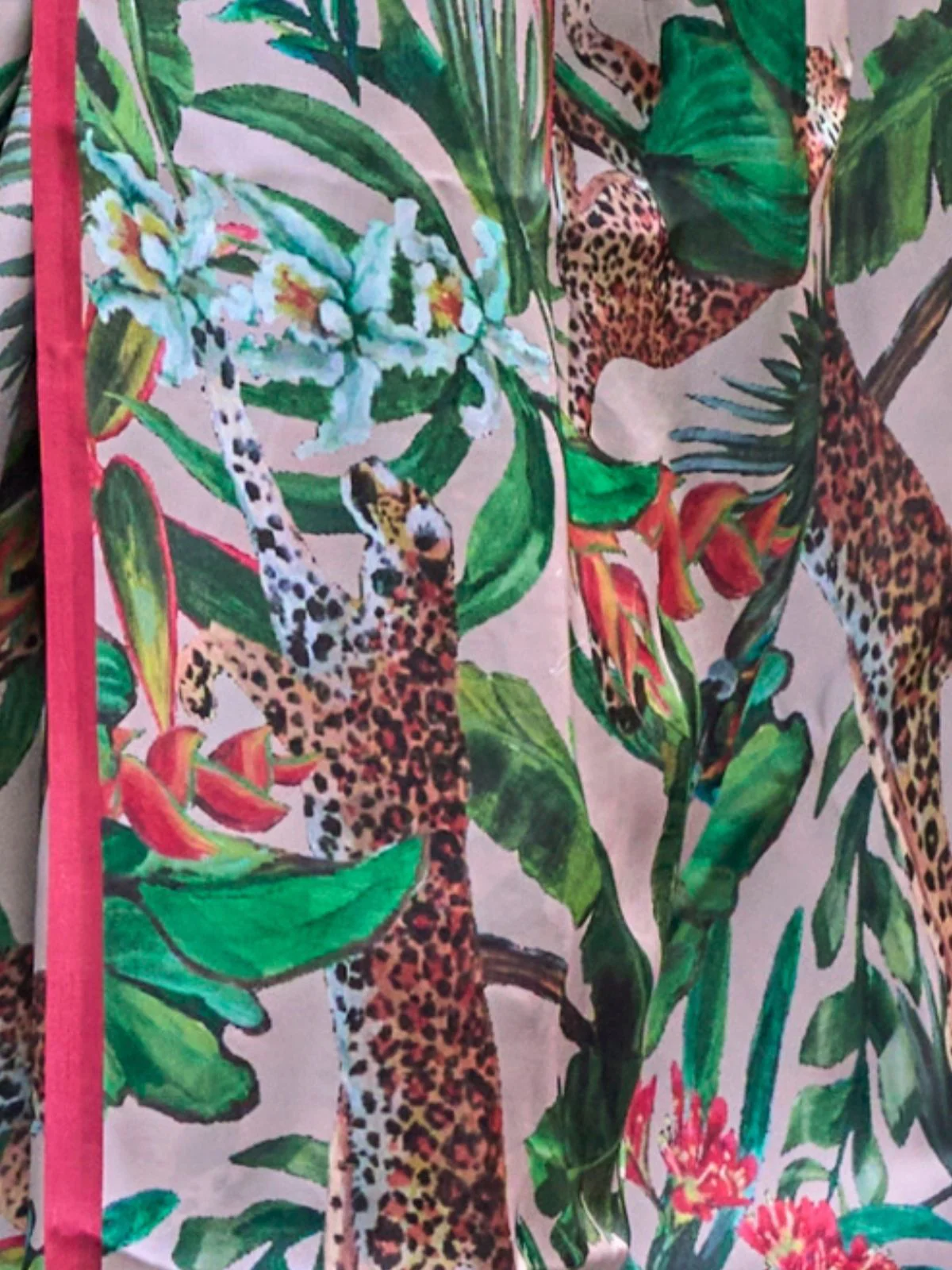 Odette Multicolor Georgette Printed Saree With Unstitched Blouse For Women - Image 3