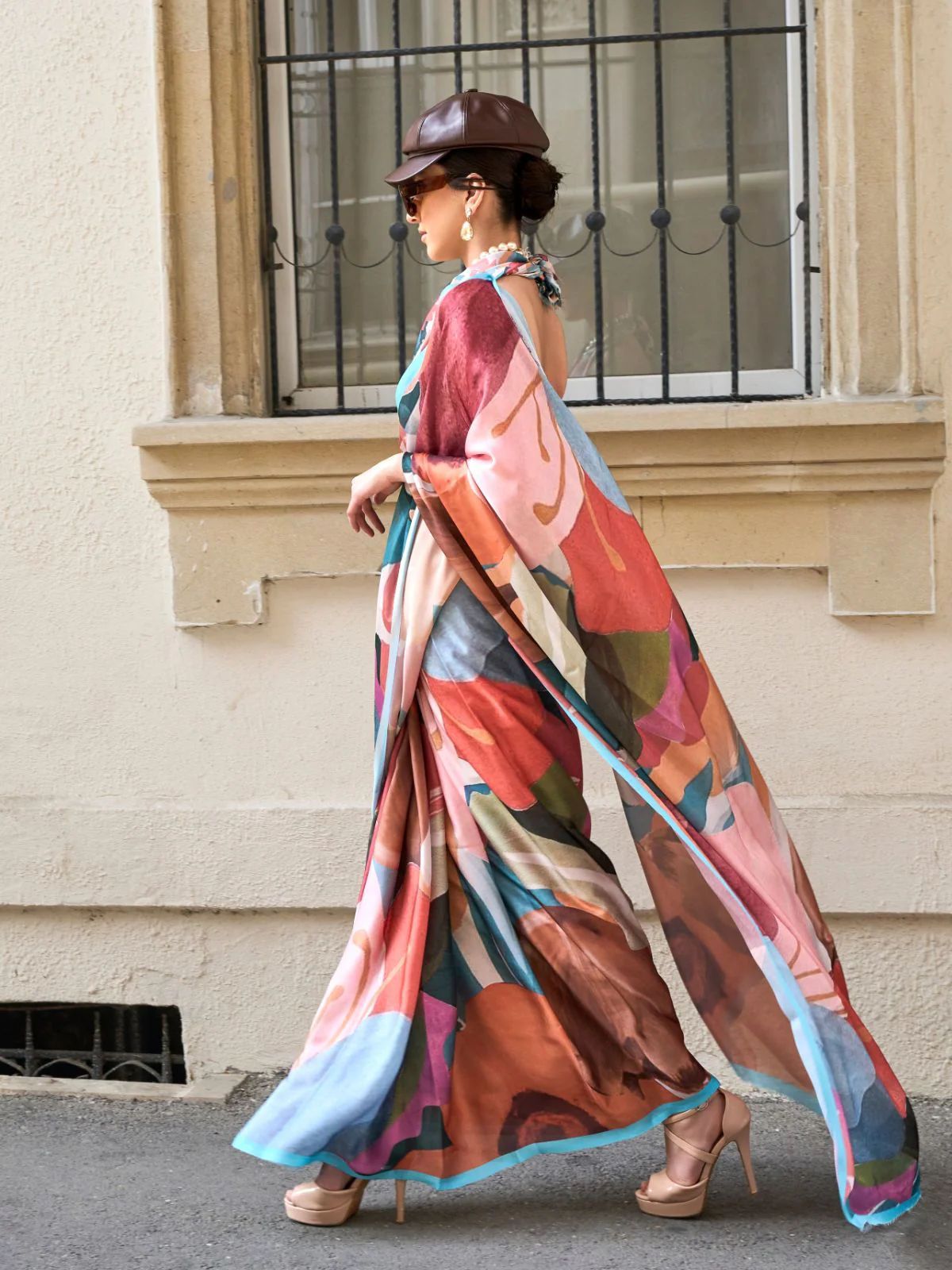Odette Multicolor Georgette Printed Saree With Unstitched Blouse For Women - Image 2