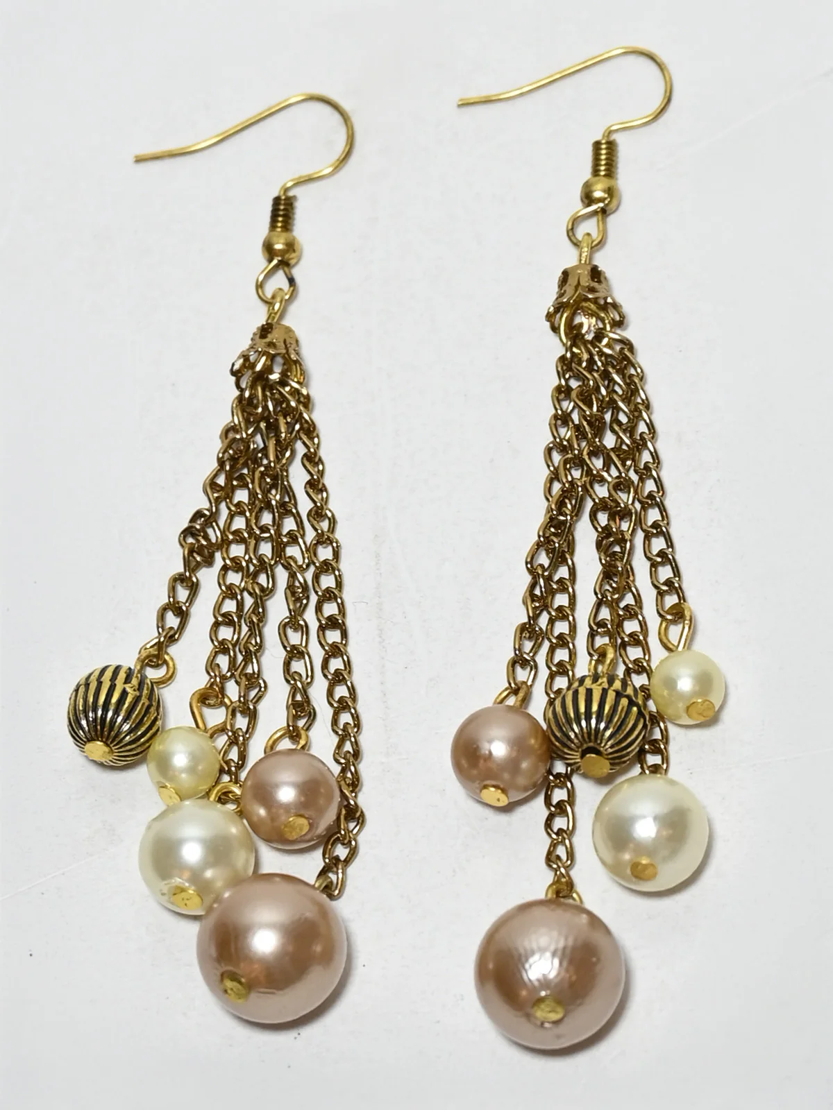 Odette Multicolor Jute And Alloy Pearl Jewellery Set For Women - Image 5