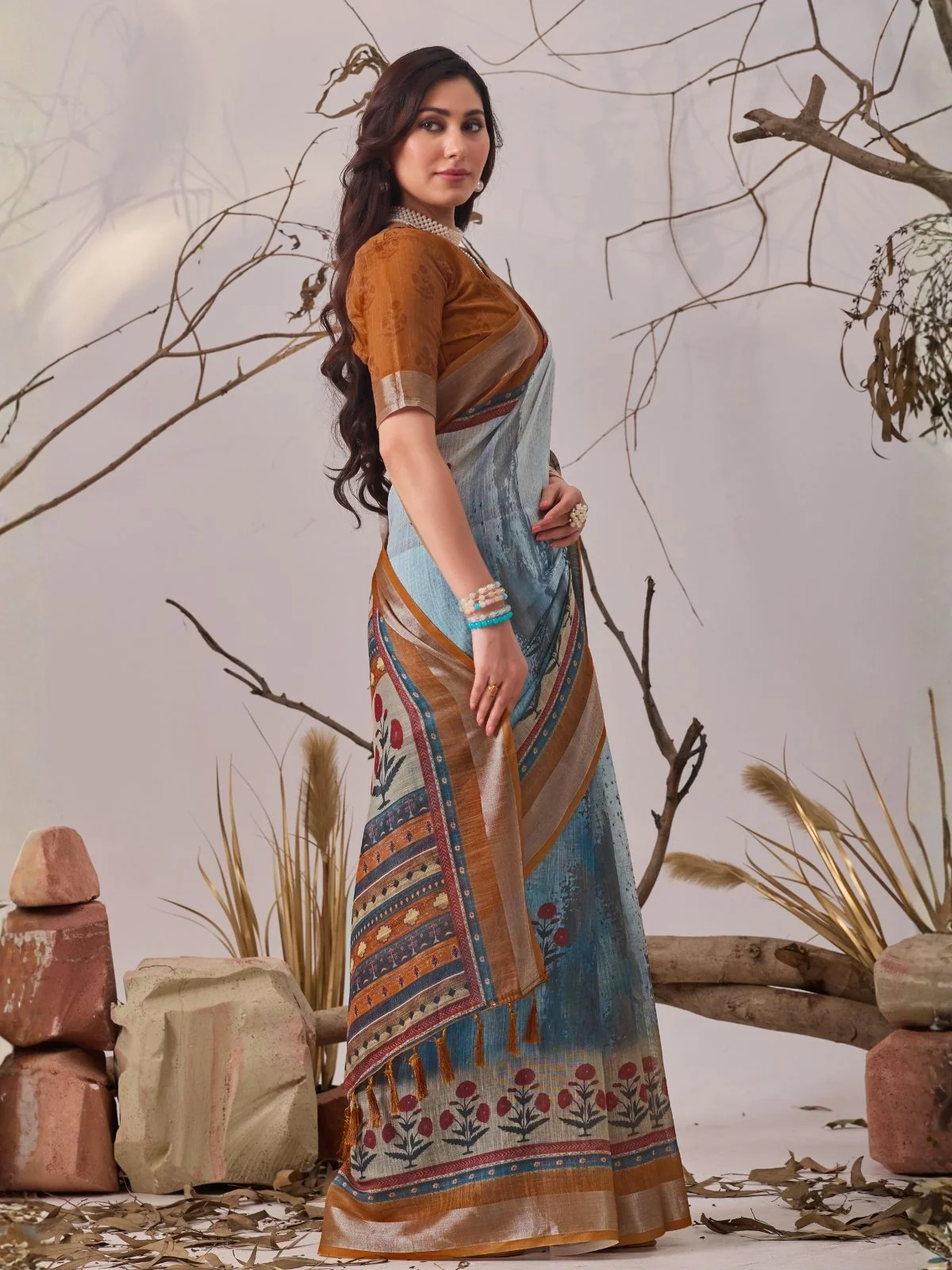 Odette Multicolor Linen Cotton Printed Saree For Women - Image 2