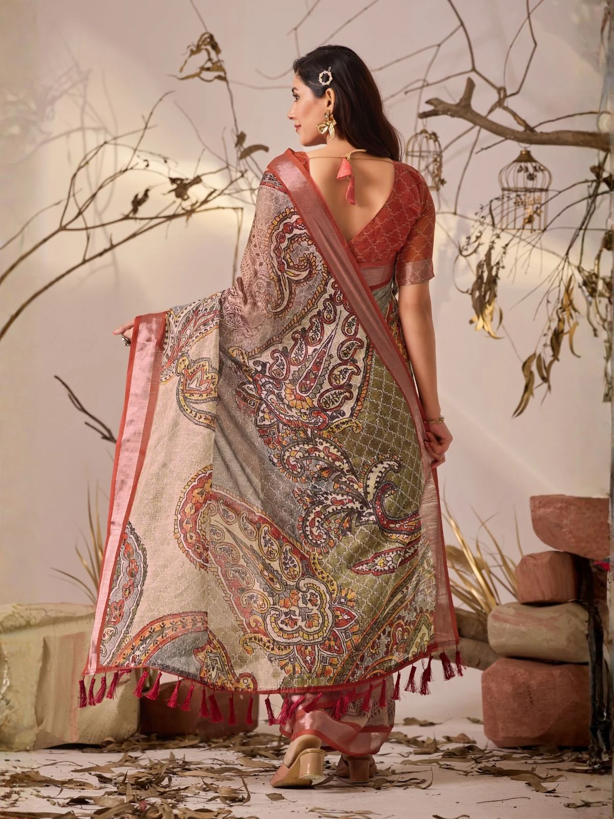Odette Multicolor  Linen Cotton Printed Saree For Women - Image 3