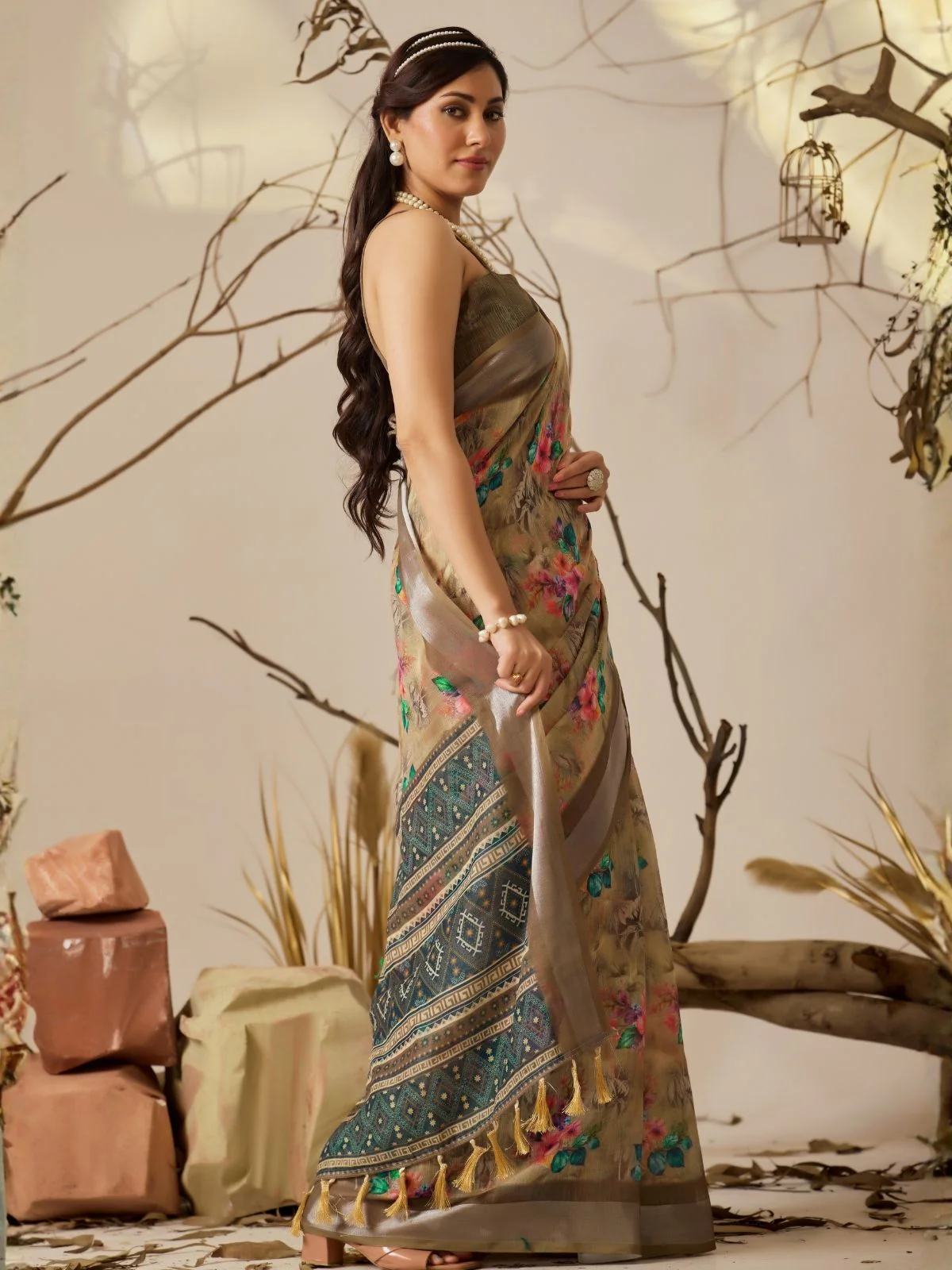 Odette Multicolor Linen Cotton Printed Saree For Women - Image 2