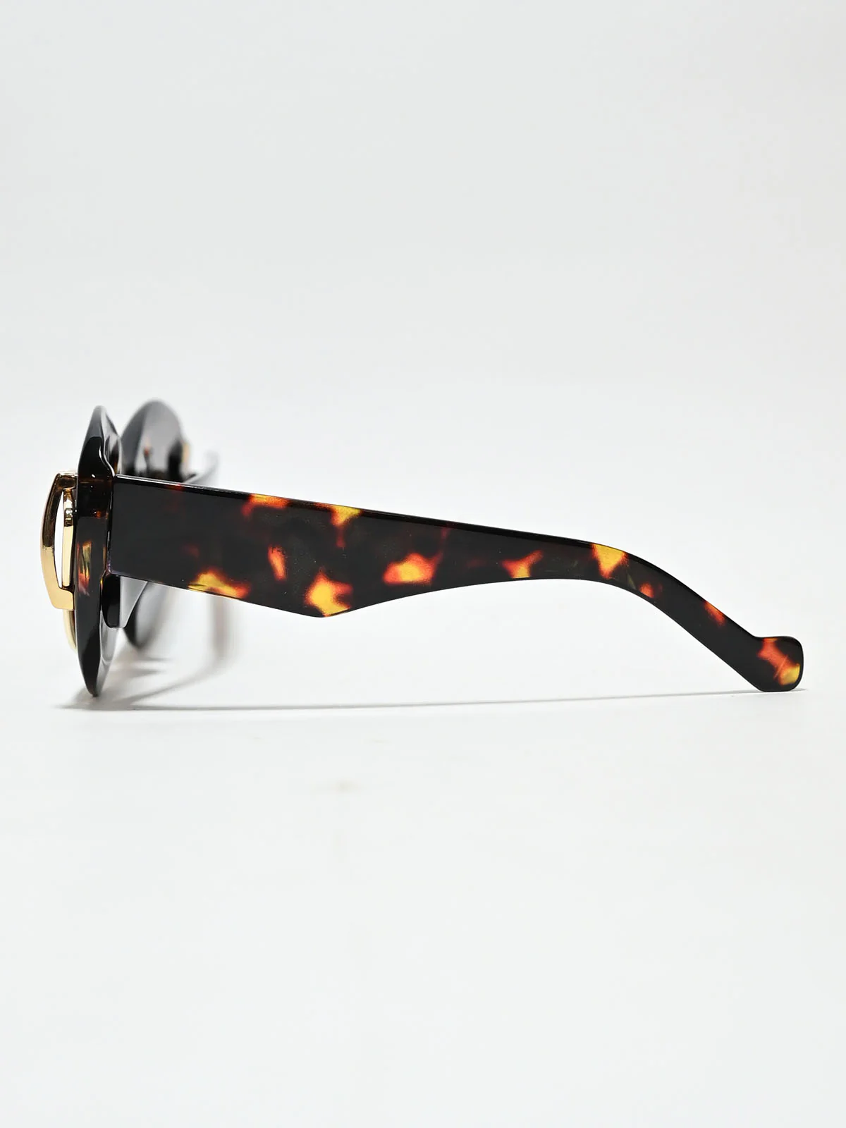 Odette Multicolor PC Solid Sunglasses For Women - Image 4