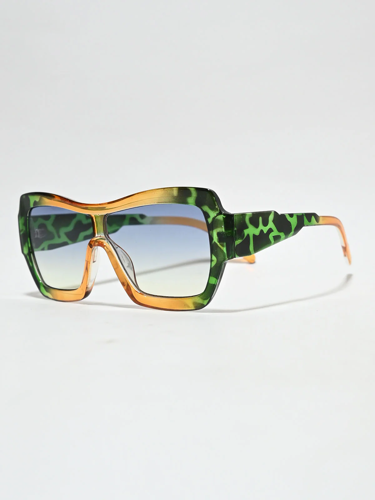Odette Multicolor PC Solid Sunglasses For Women - Image 3