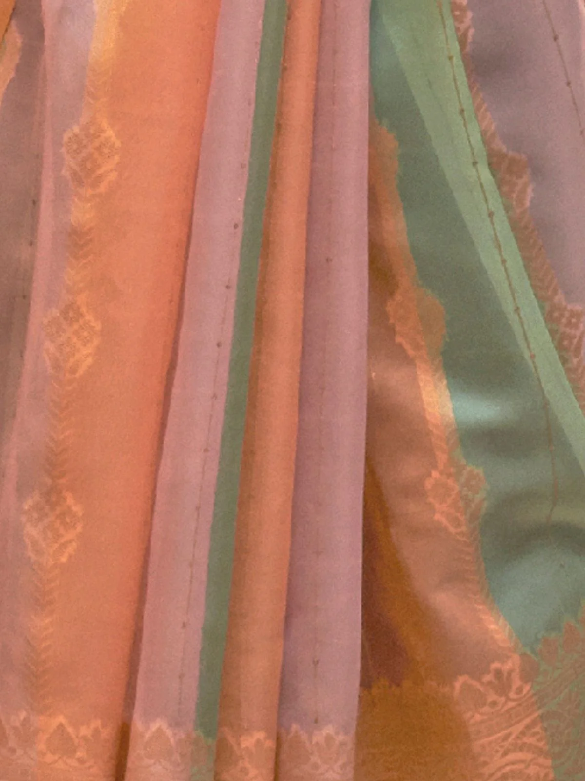 Odette Multicolor Woven Organza Saree With Unstitched Blouse For Women - Image 3