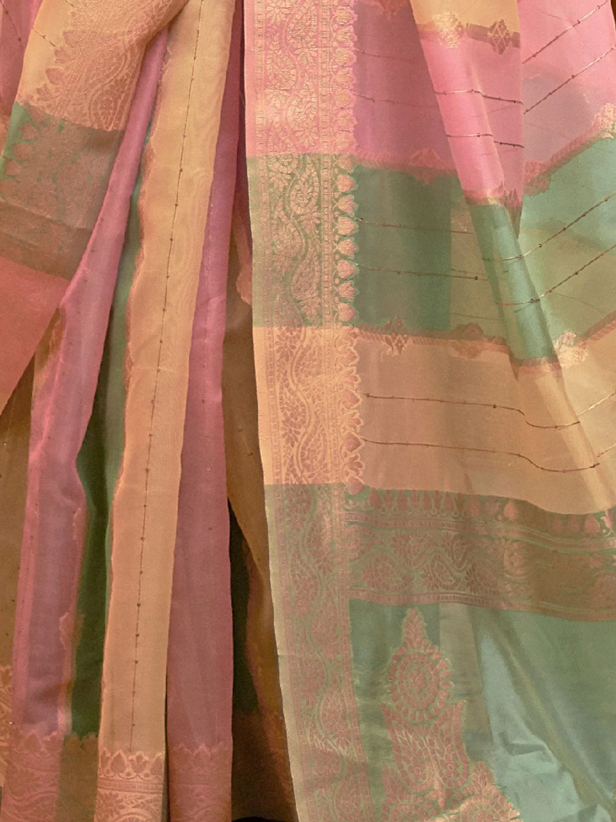 Odette Multicolor Woven Organza Saree With Unstitched Blouse For Women - Image 4