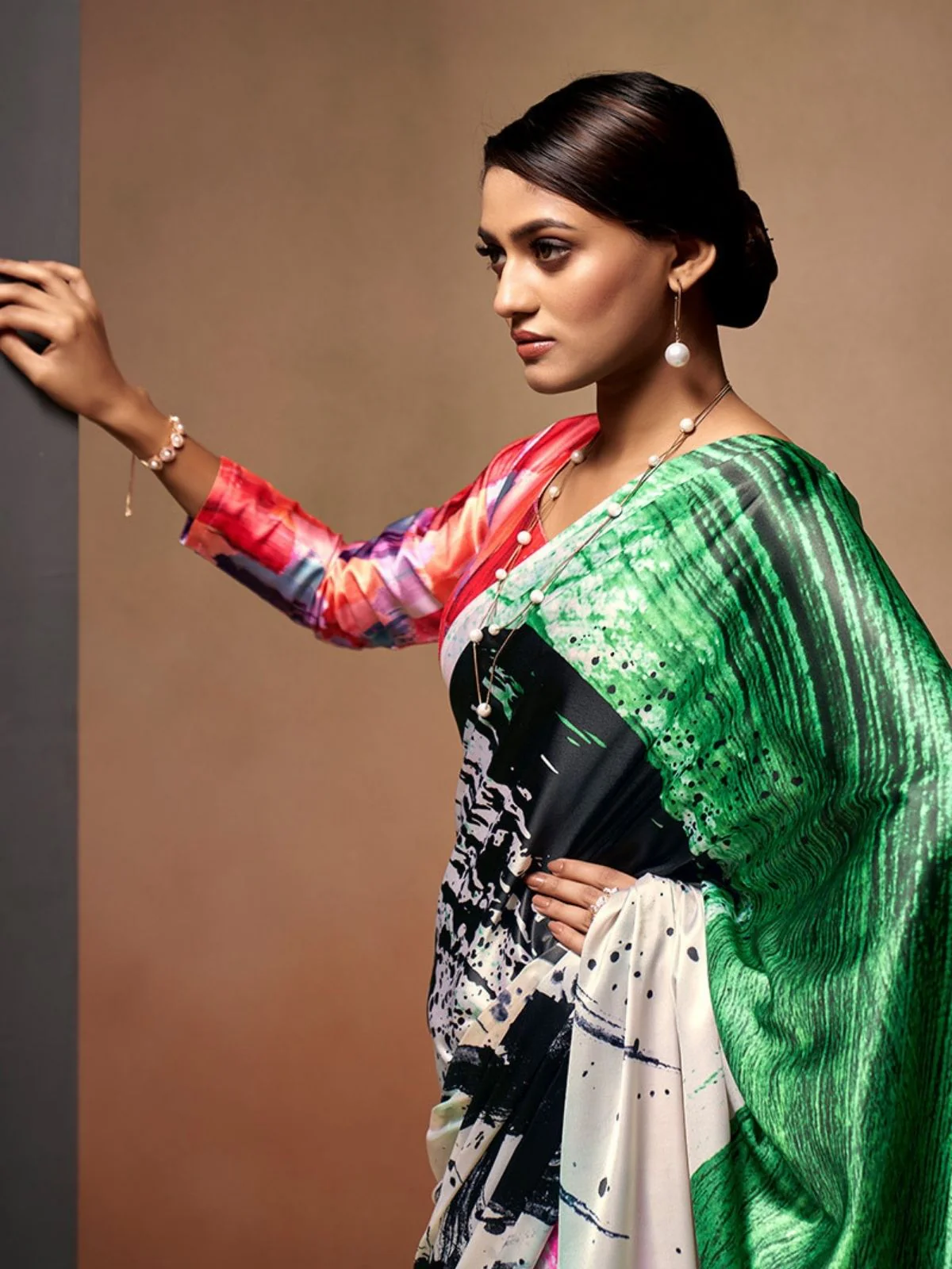 Odette Multicolor Satin Printed Saree With Unstitched Blouse For Women - Image 4