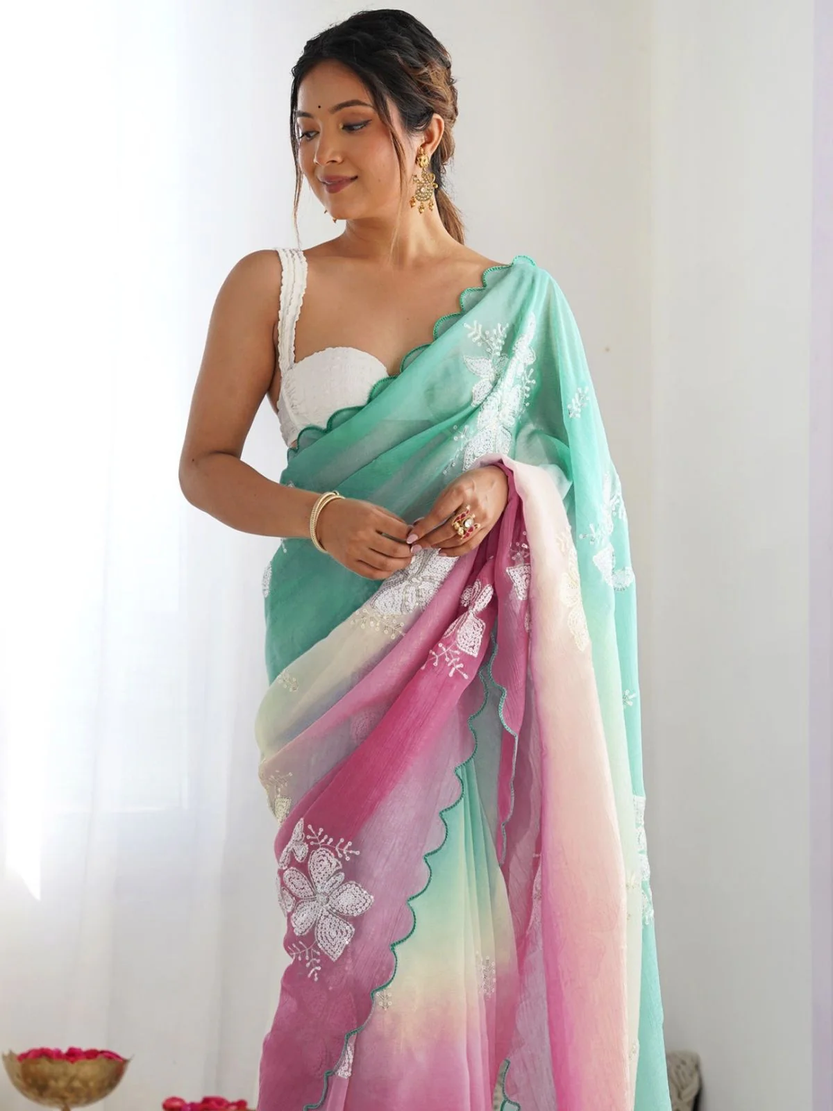 Odette Multicolor Silk Blend Embellished Saree For Women - Image 4