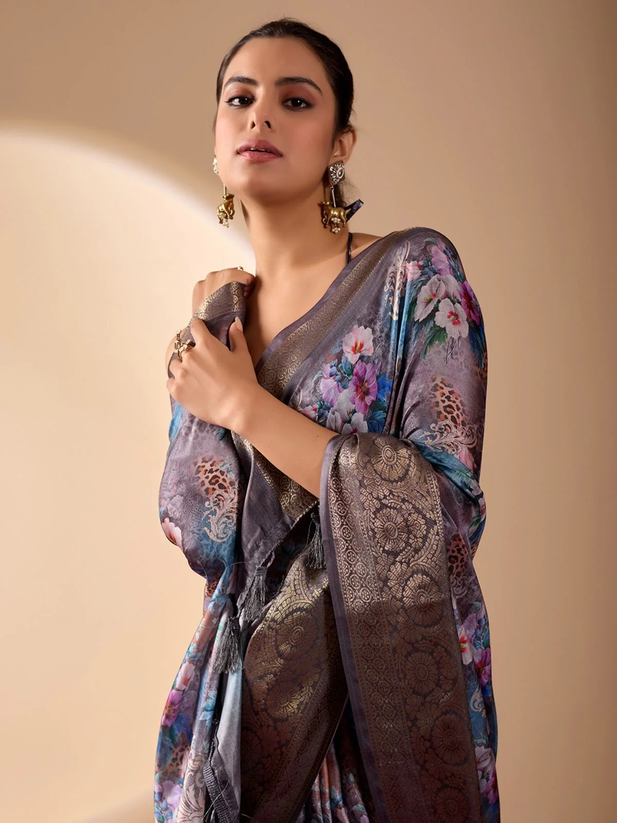 Odette Multicolor Silk Blend Printed Saree For Women - Image 4