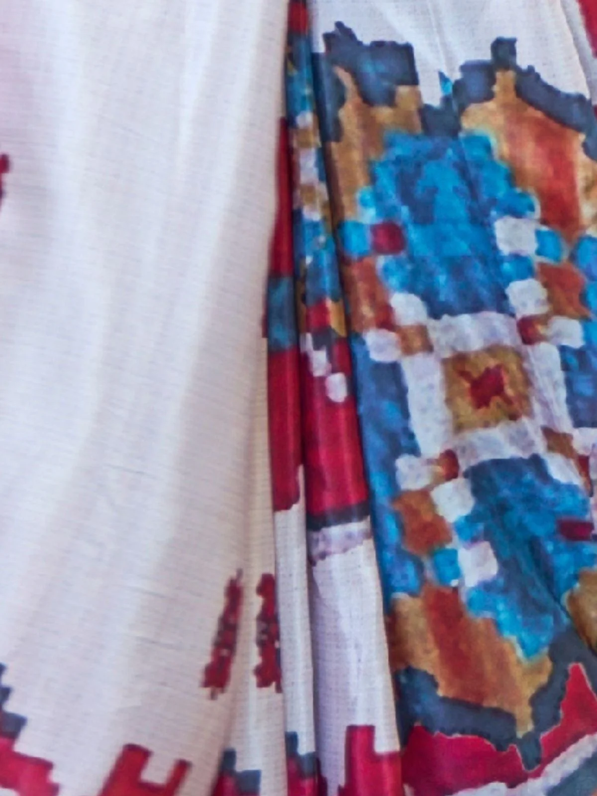 Odette Multicolor Silk Blend Printed Saree With Unstitched Blouse For Women - Image 3