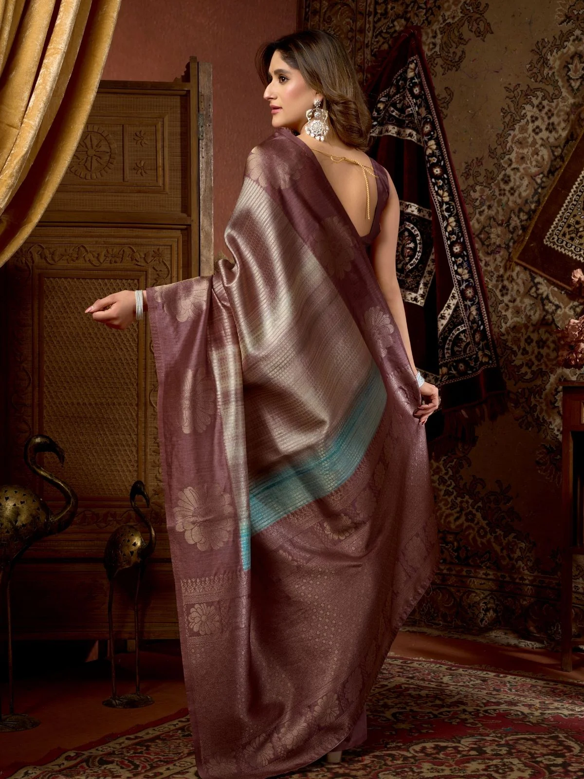 Odette Multicolour Cotton Blend Printed Saree For Women - Image 3
