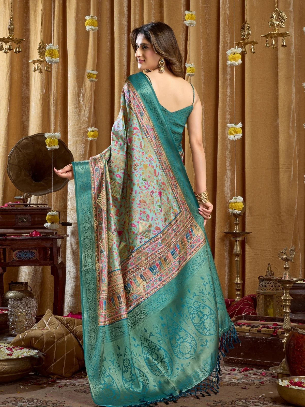 Odette Multicolour Silk Blend Printed Banarasi Saree For Women - Image 3