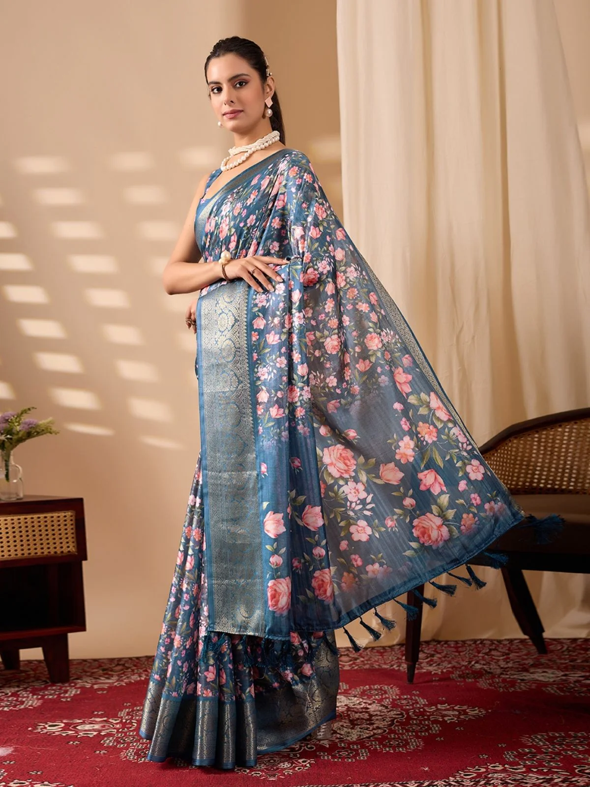 Odette Multicolour Silk Blend Printed Saree For Women - Image 2