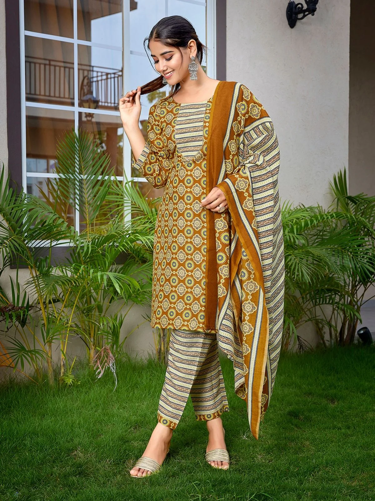 Odette Mustard Cotton Blend Printed Stiched Kurta Set For Women - Image 4