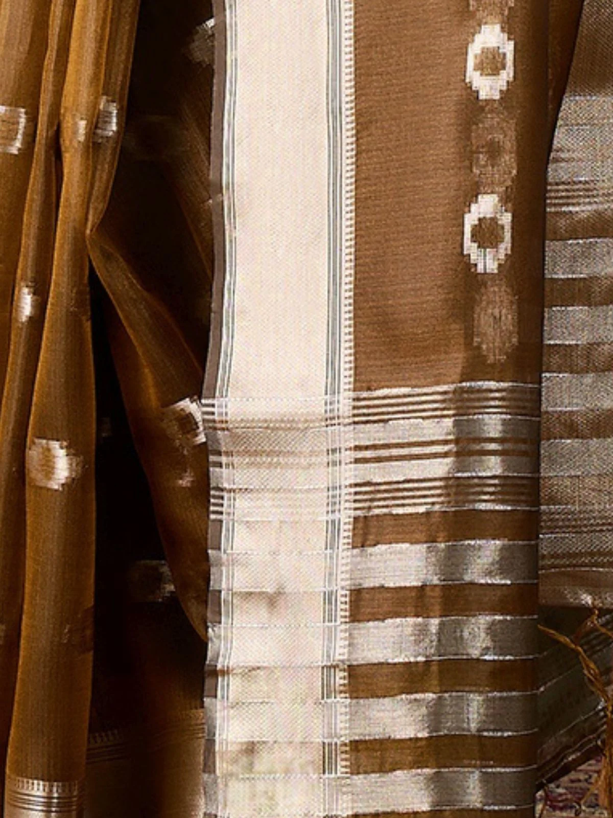 Odette Mustard Organza Woven Saree With Unstitched Blouse For Women - Image 6