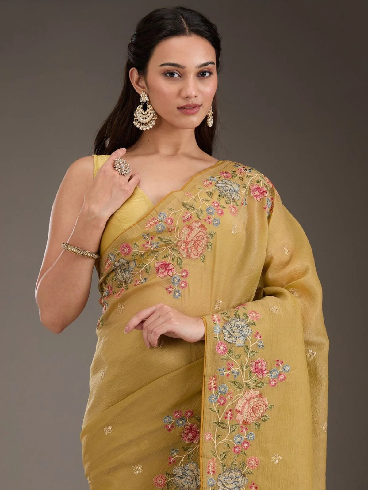 Odette Mustard Silk Blend Crush Embroidered Saree For Women - Image 3