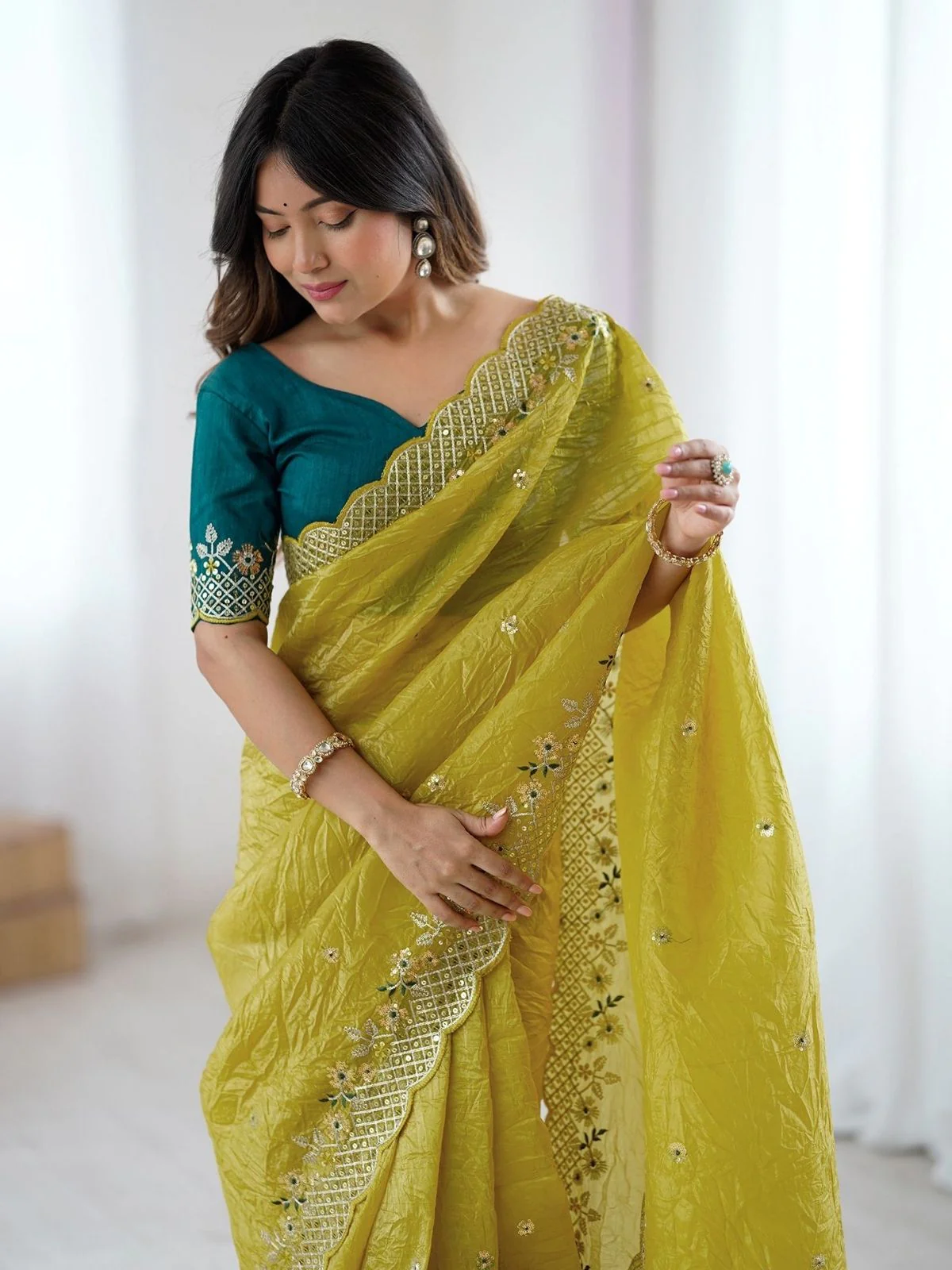 Odette Mustard Silk Blend Embroidered Solid Saree For Women - Image 5