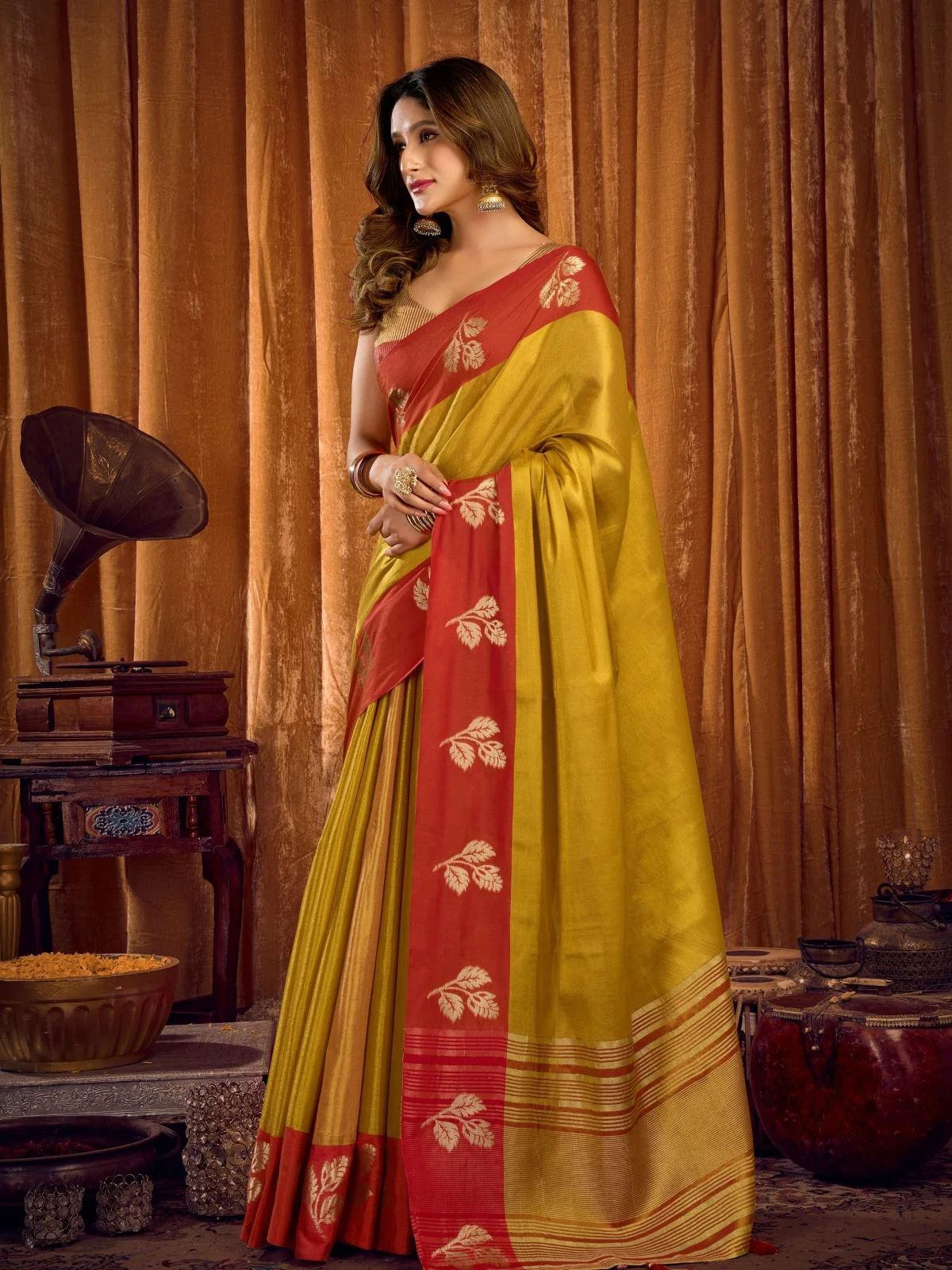 Odette Mustard Silk Blend Woven Saree For Women - Image 2
