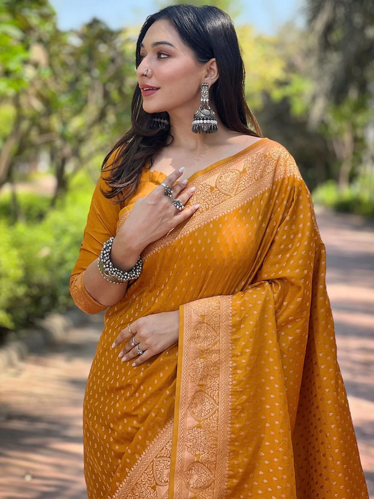 Odette Mustard Woven Design Silk Blend Saree With Unstitched Blouse For Women - Image 3