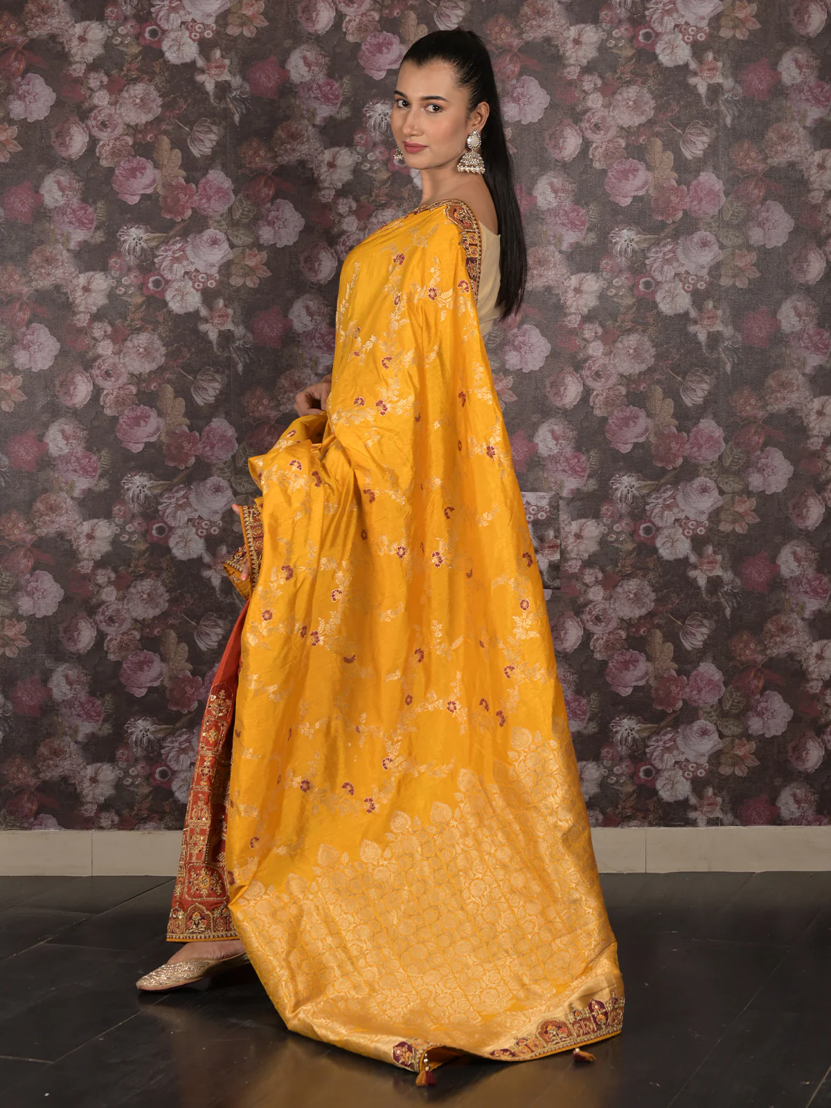Odette Mustard Woven Silk Blend Saree With Unstitched Blouse For Women - Image 3