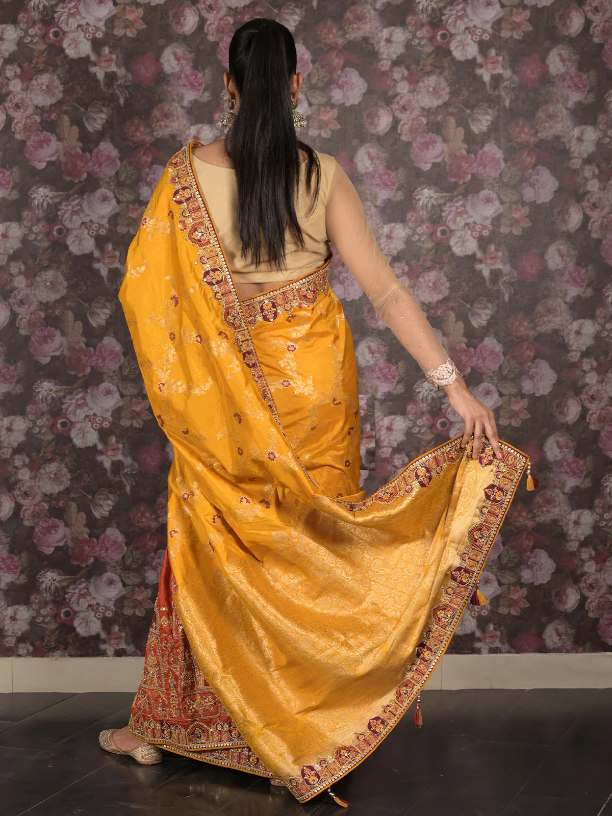 Odette Mustard Woven Silk Blend Saree With Unstitched Blouse For Women - Image 4