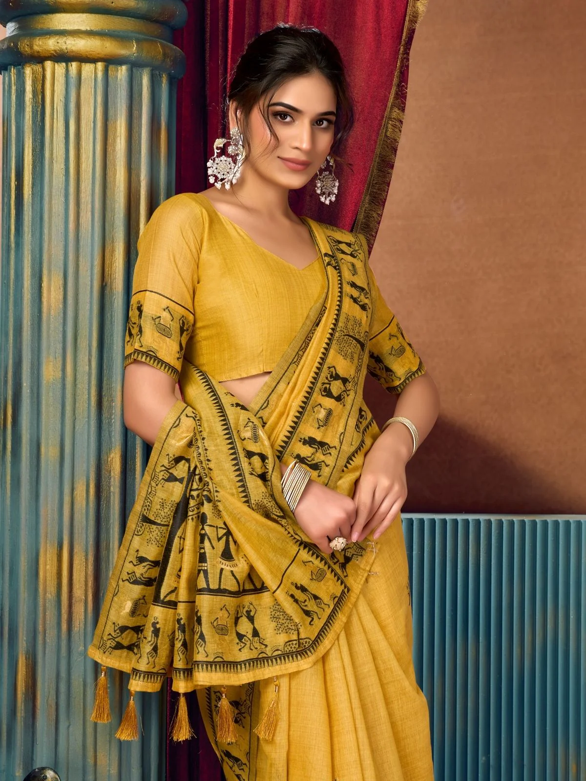 Odette Mustard Yellow Cotton Blend Printed Saree For Women - Image 5