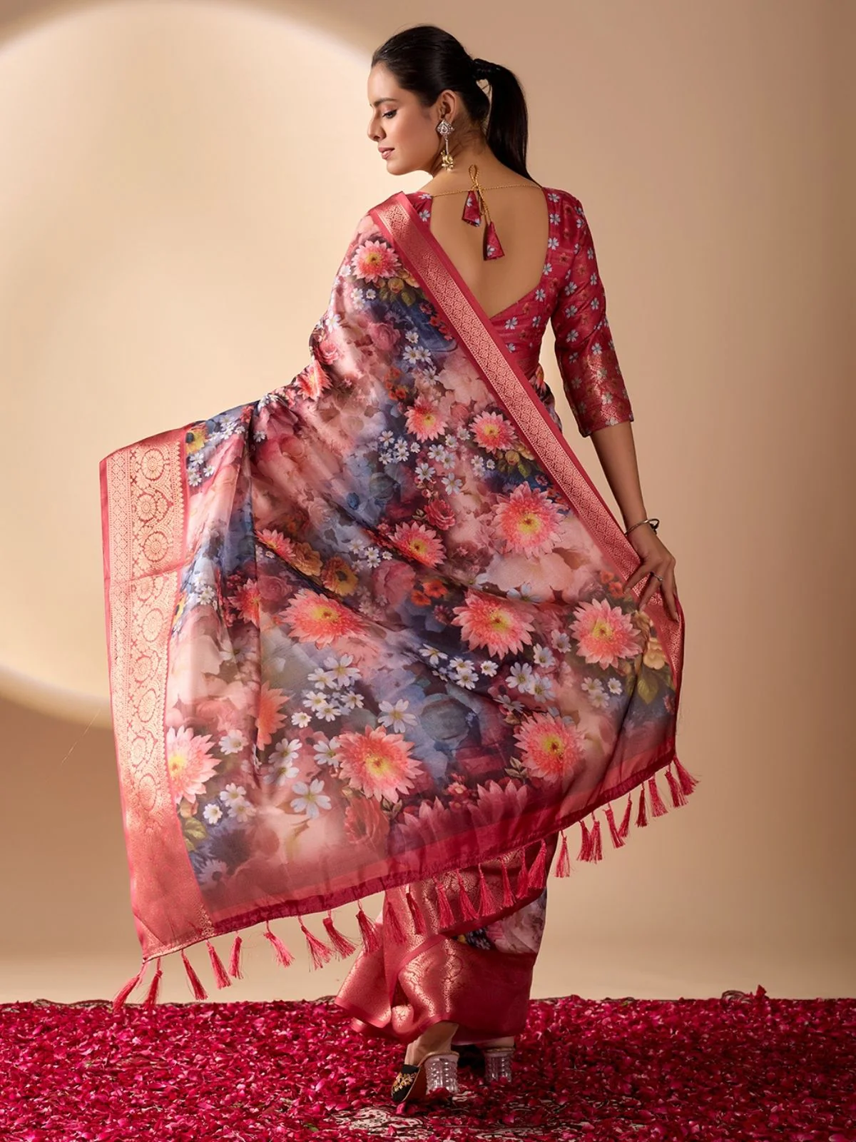 Odette Mutlicolor Silk Blend Printed Saree For Women - Image 3