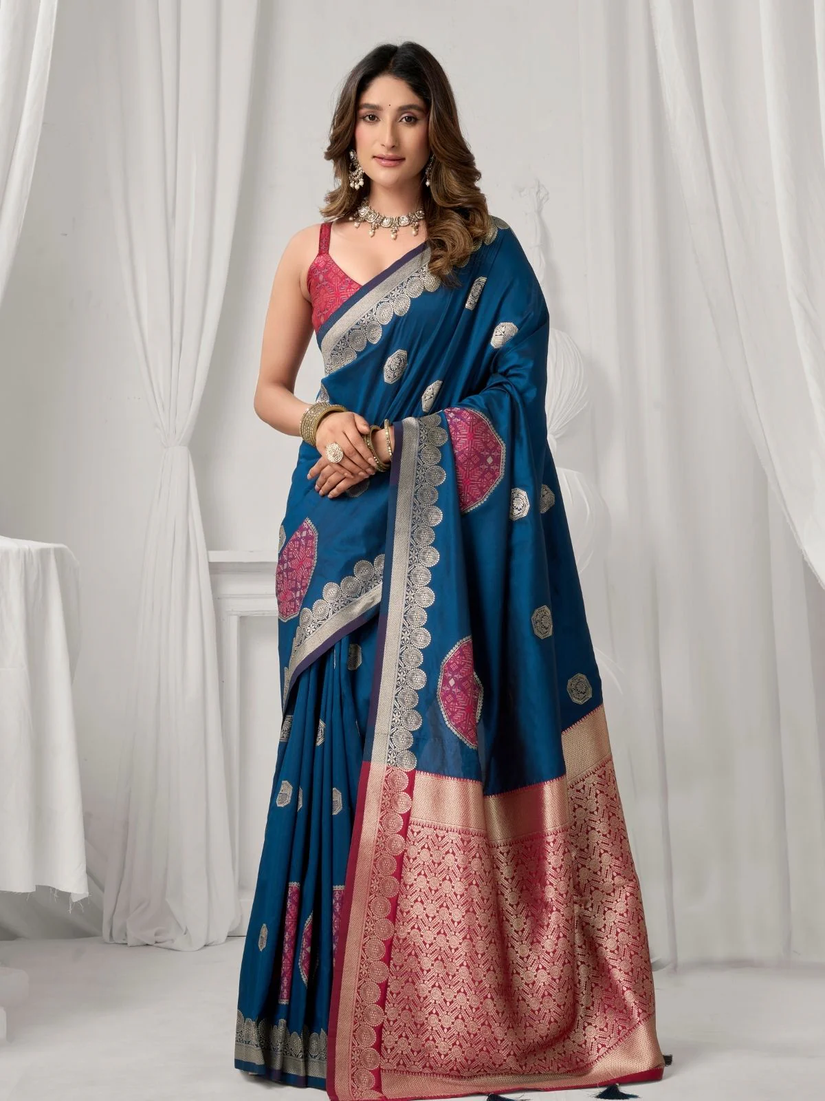 Odette Navy Blue and Pink Silk Blend Woven Saree For Women