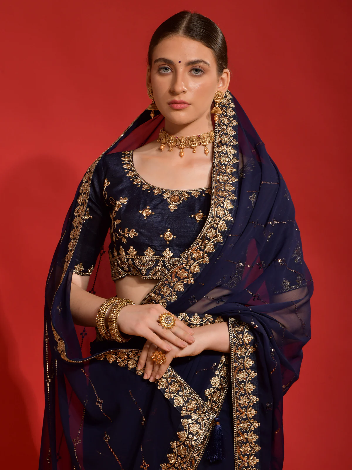 Odette Navy Blue Embroidered Georgette Saree With Unstitched Blouse For Women - Image 5