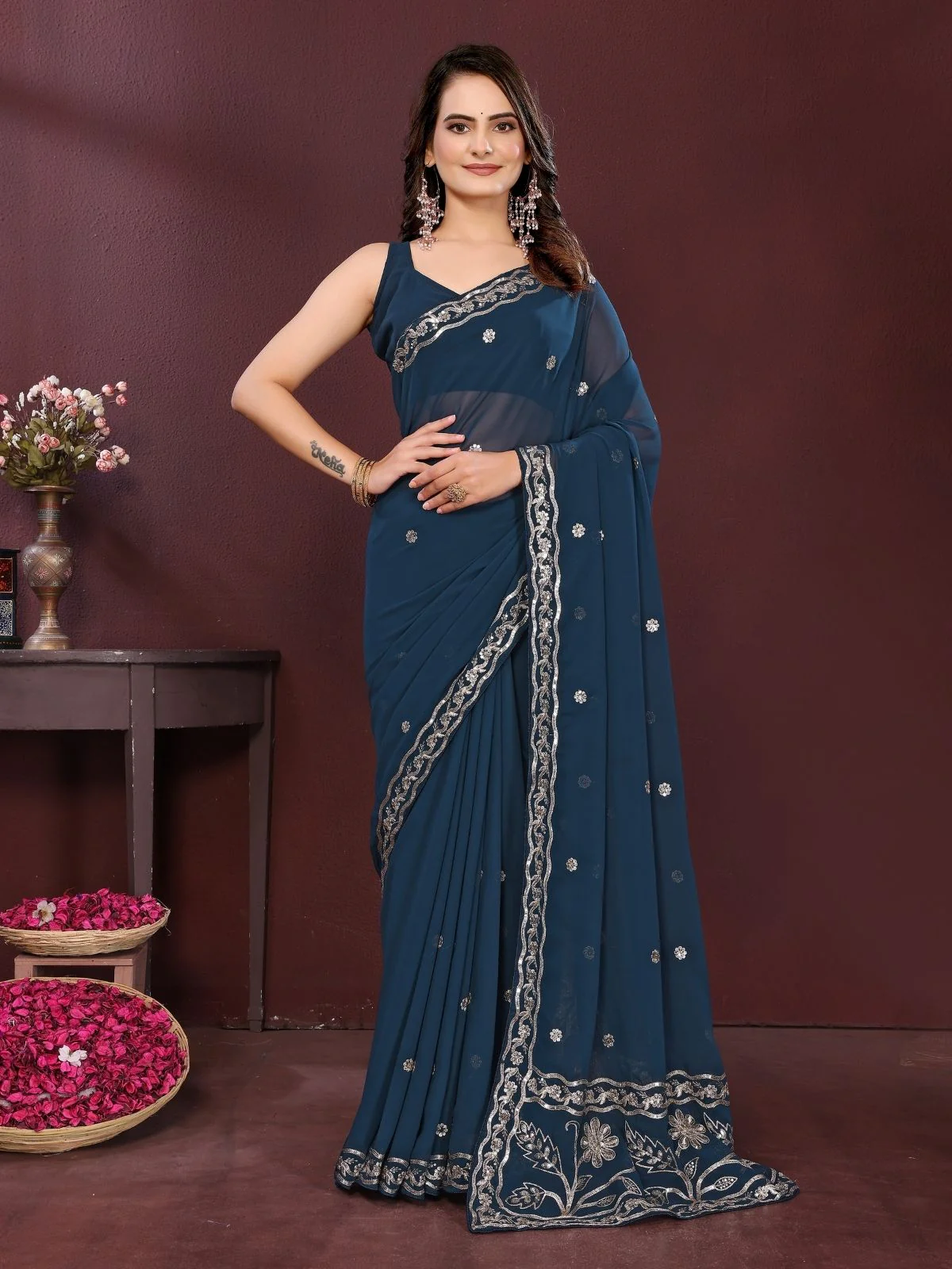 Odette Navy Blue Georgette Solid Saree For Women
