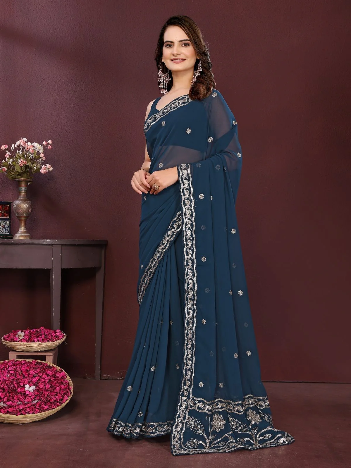 Odette Navy Blue Georgette Solid Saree For Women - Image 2