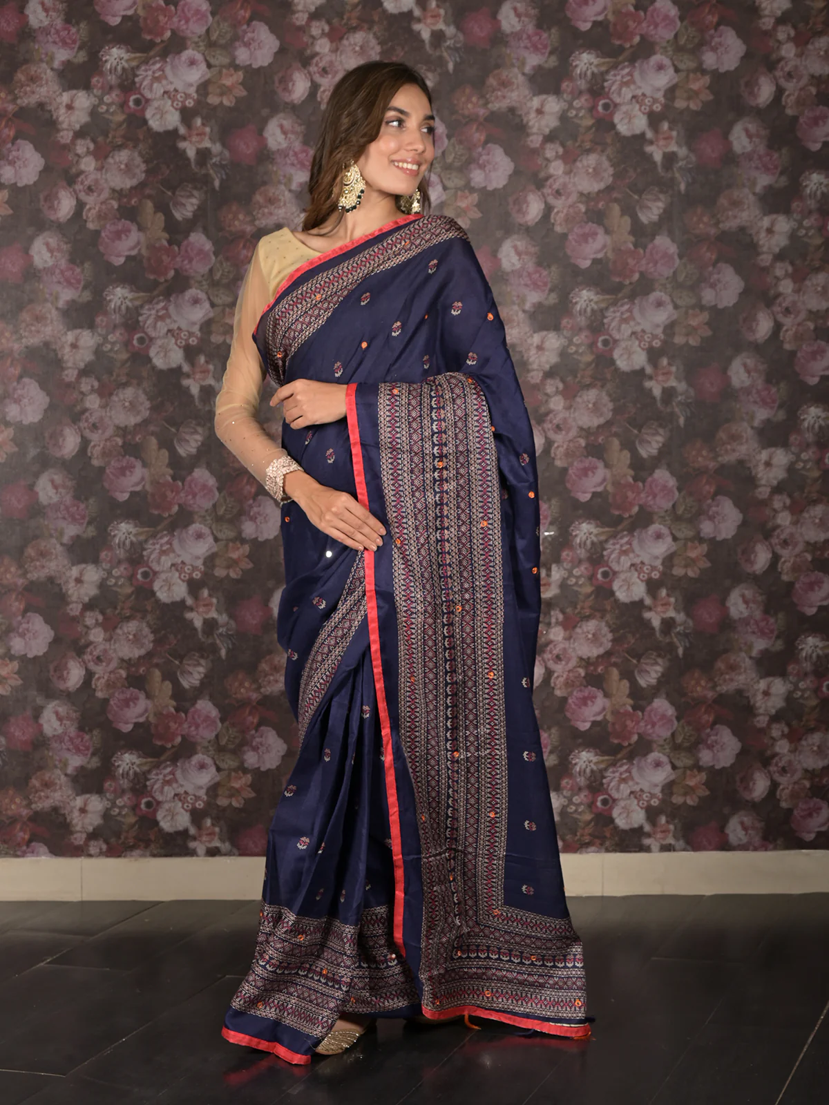 Odette Navy Blue Printed Cotton Blend Saree with Unstitched Blouse for Women - Image 2