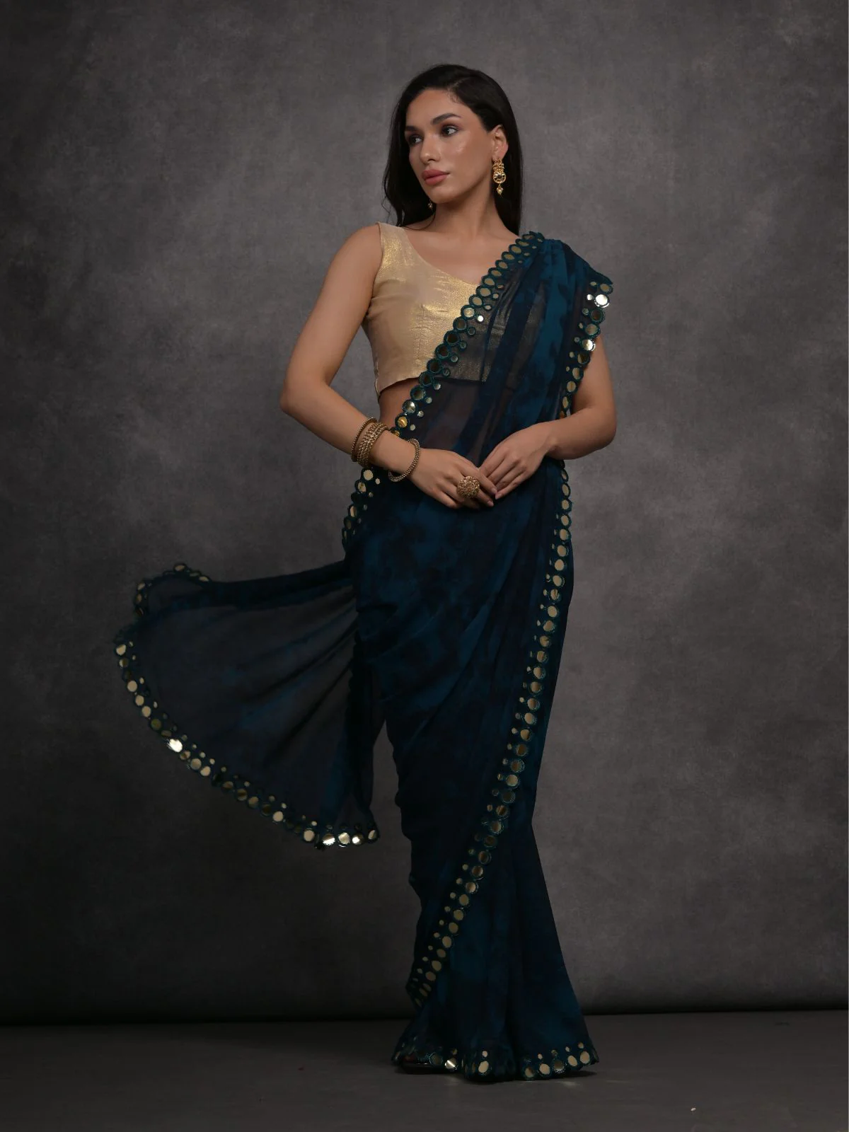 Odette Navy Blue and Teal Printed Georgette Saree With Unstitched Blouse For Women - Image 3