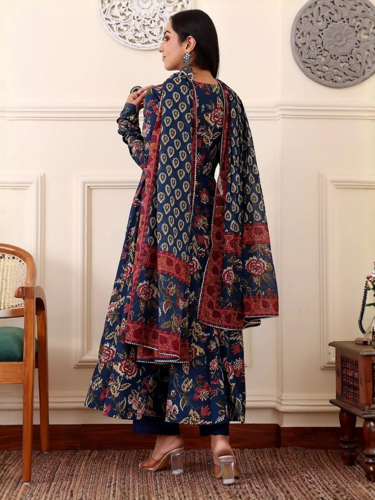 Odette Navy Blue Rayon Printed Stitched Kurta Set For Women - Image 2
