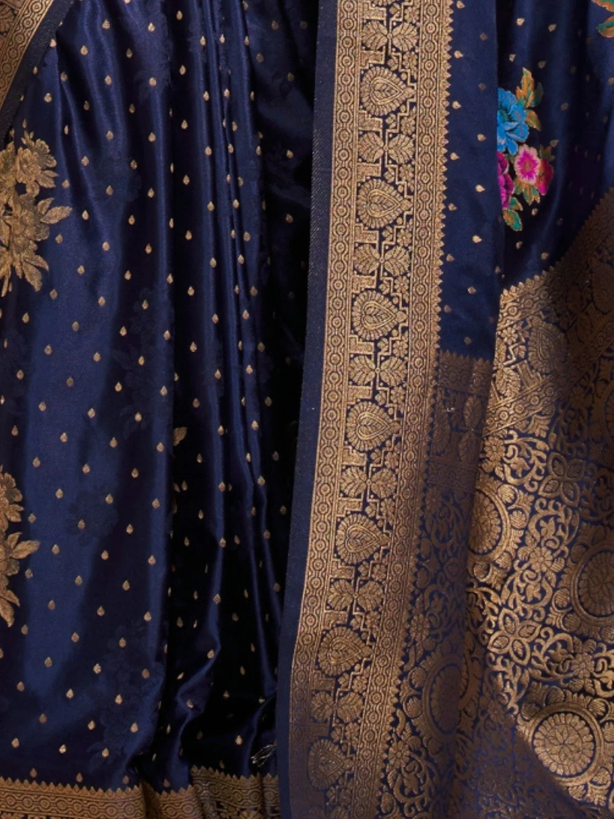 Odette Navy Blue Satin Woven Saree With Unstitched Blouse For Women - Image 3