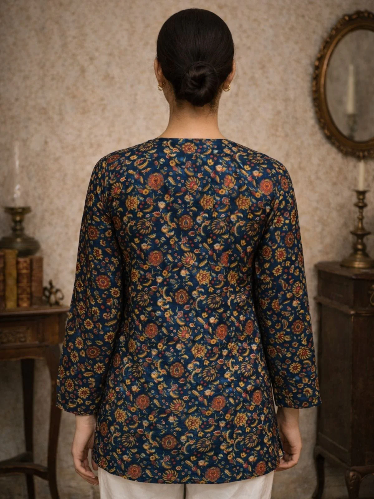 Odette Navy Blue Silk Blend Printed Solid Kurti For Women - Image 3