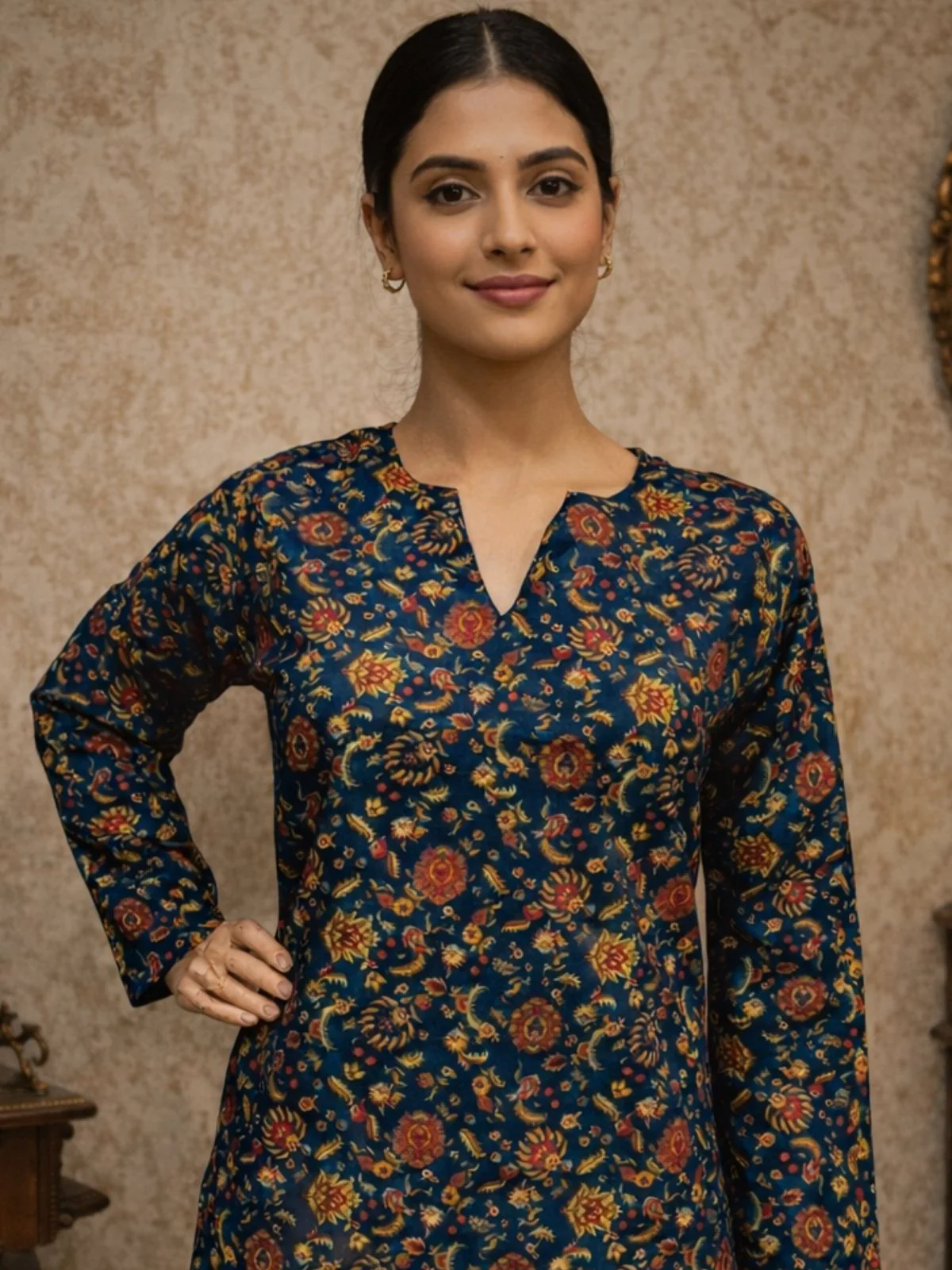 Odette Navy Blue Silk Blend Printed Solid Kurti For Women - Image 4