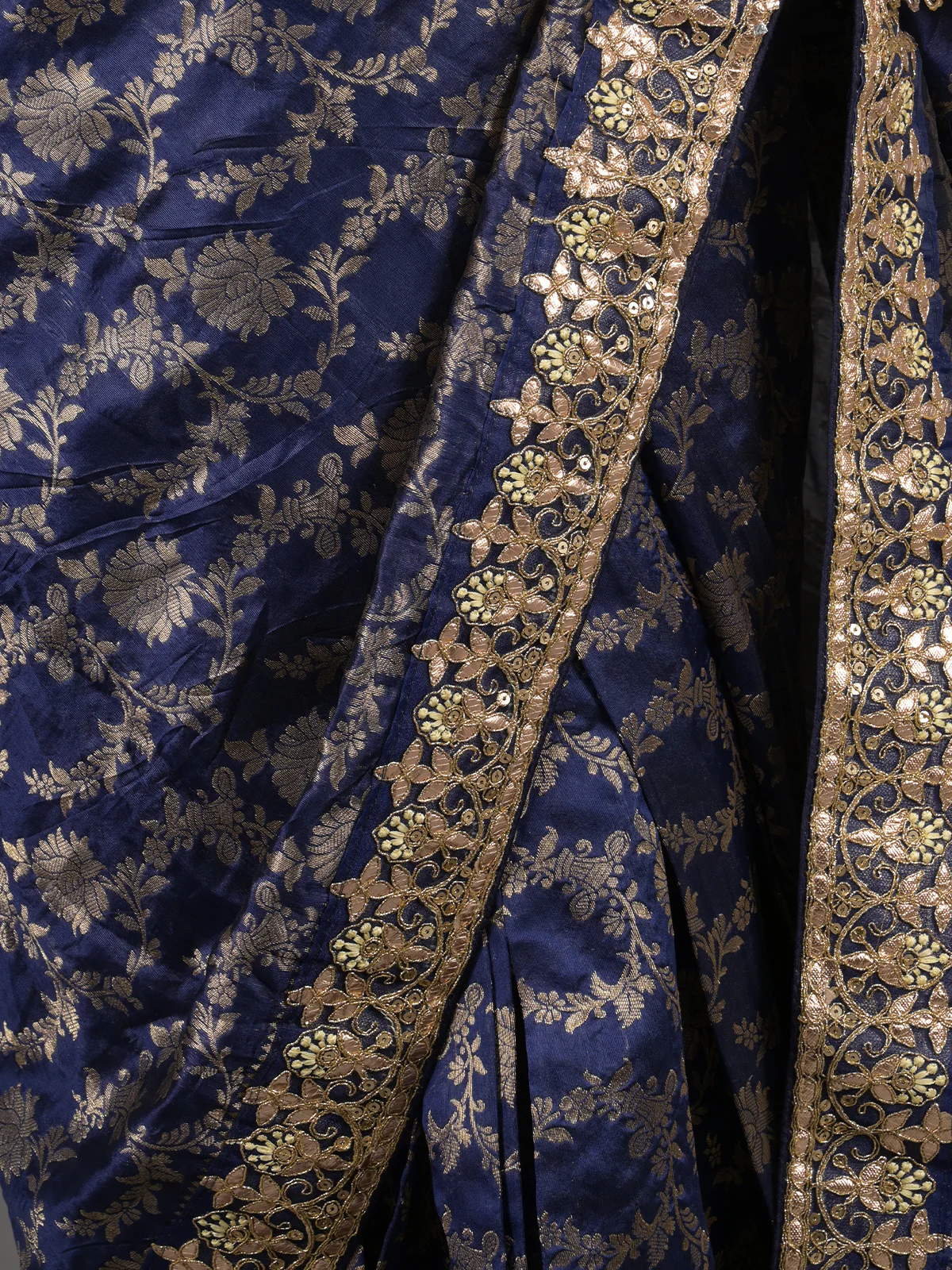 Odette Navy Blue Silk Blend Woven Saree With Unstitched Blouse For Women - Image 5