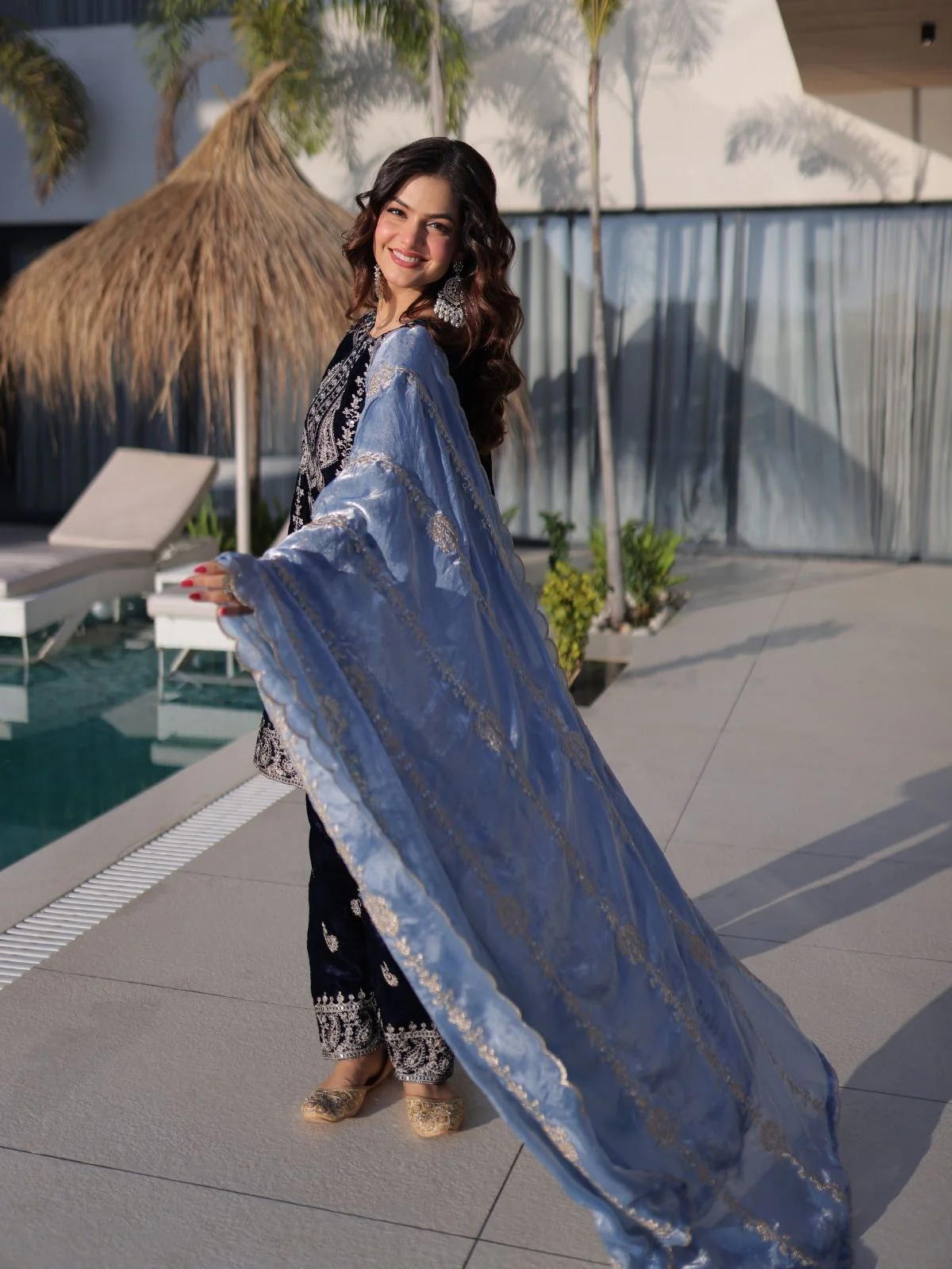 Odette Navy Blue Velvet Embellished Kurta Set For Women - Image 2