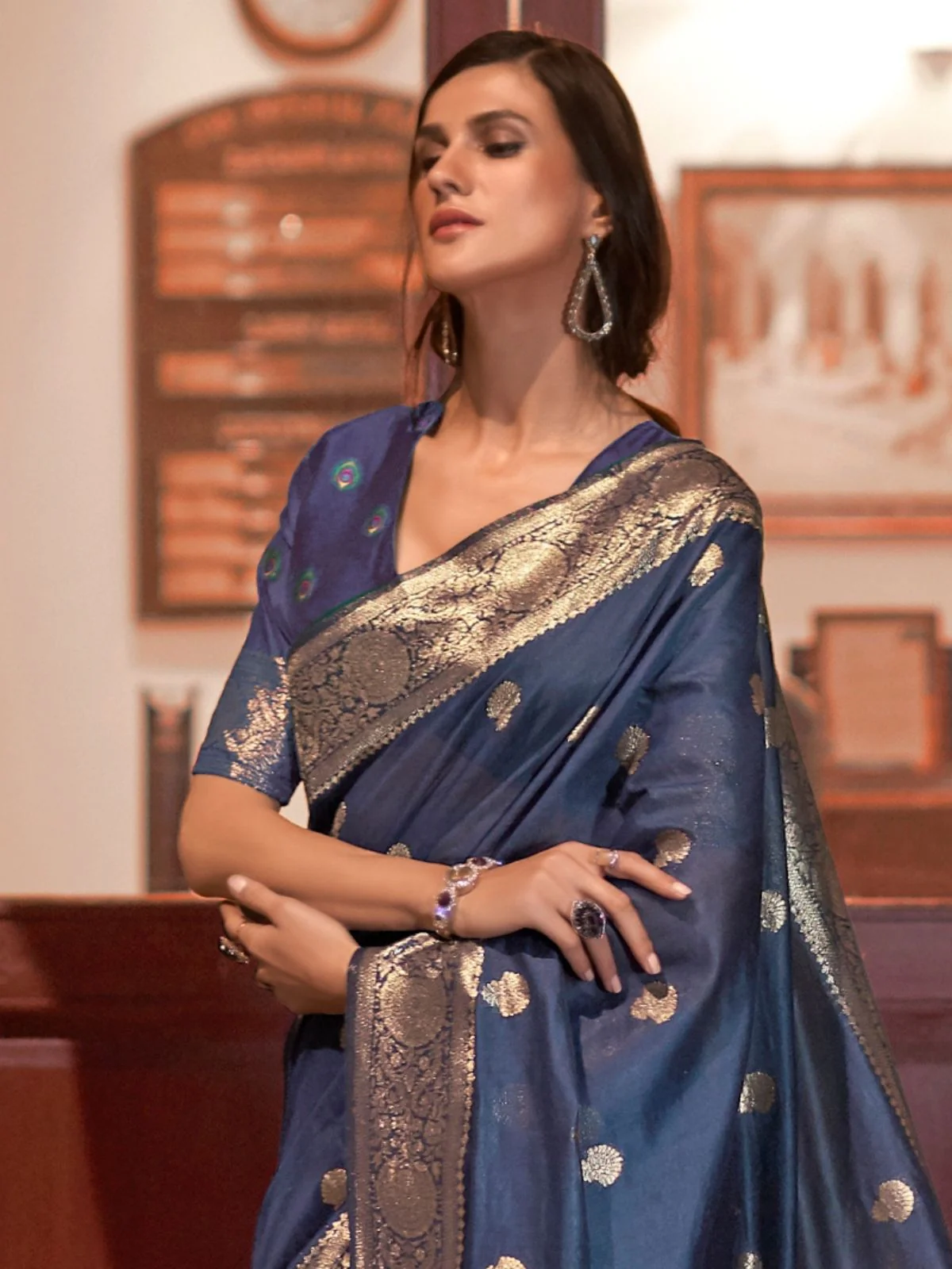 Odette Navy Blue Woven Design Silk Blend Saree With Unstitched Blouse For Women - Image 2