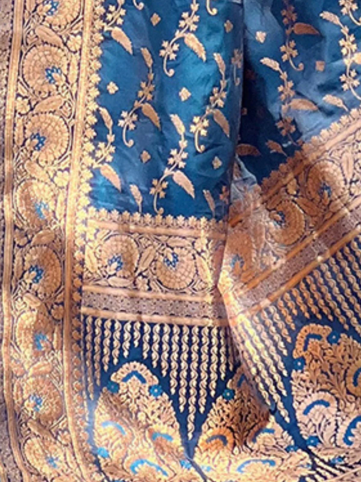 Odette Navy Blue Woven Design Silk Blend Saree With Unstitched Blouse For Women - Image 4