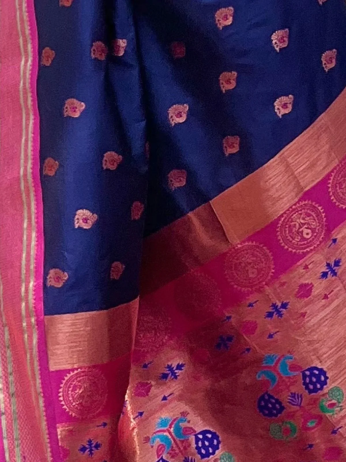 Odette Navy Blue Woven Design Silk Blend Saree With Unstitched Blouse For Women - Image 4