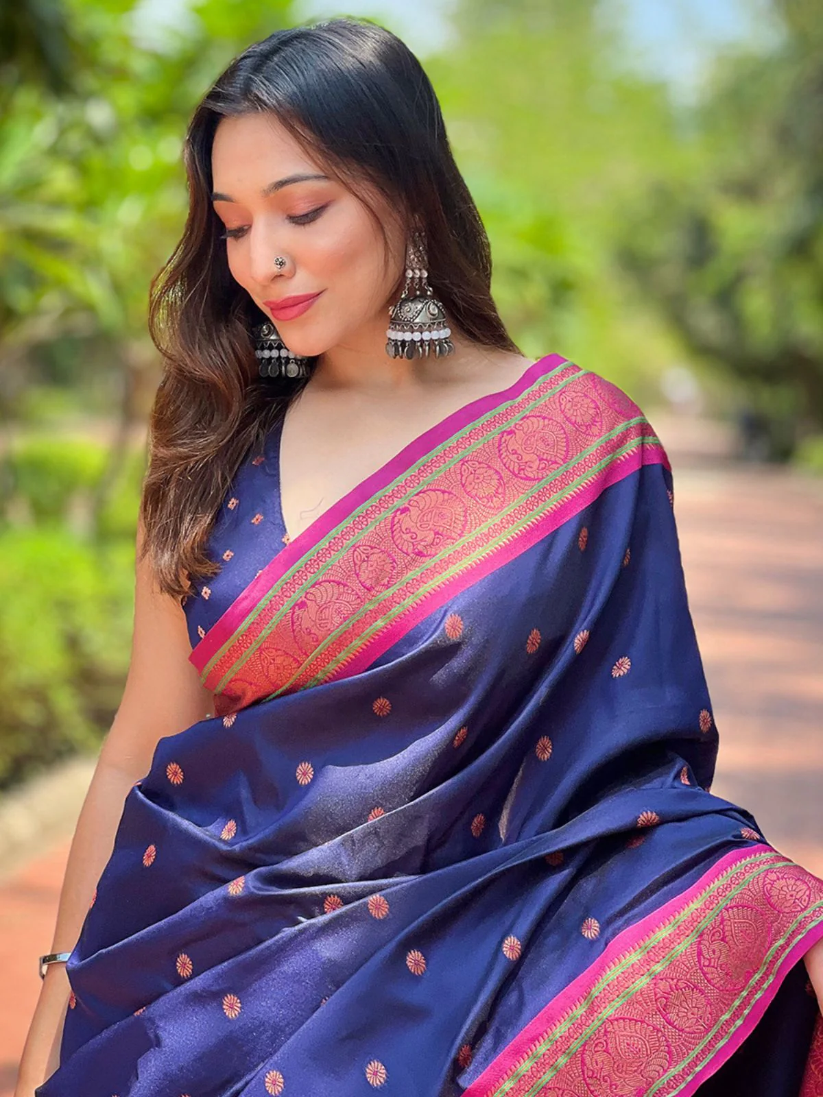 Odette Navy Blue Woven Design Silk Blend Saree With Unstitched Blouse For Women - Image 3