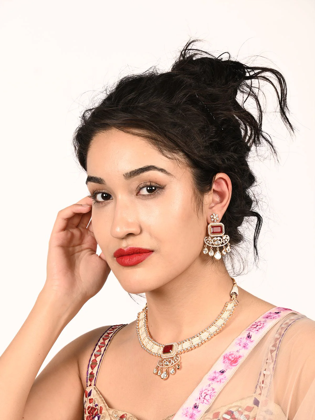 Odette Off White Alloy Embellished Jewellery Set For Women - Image 2