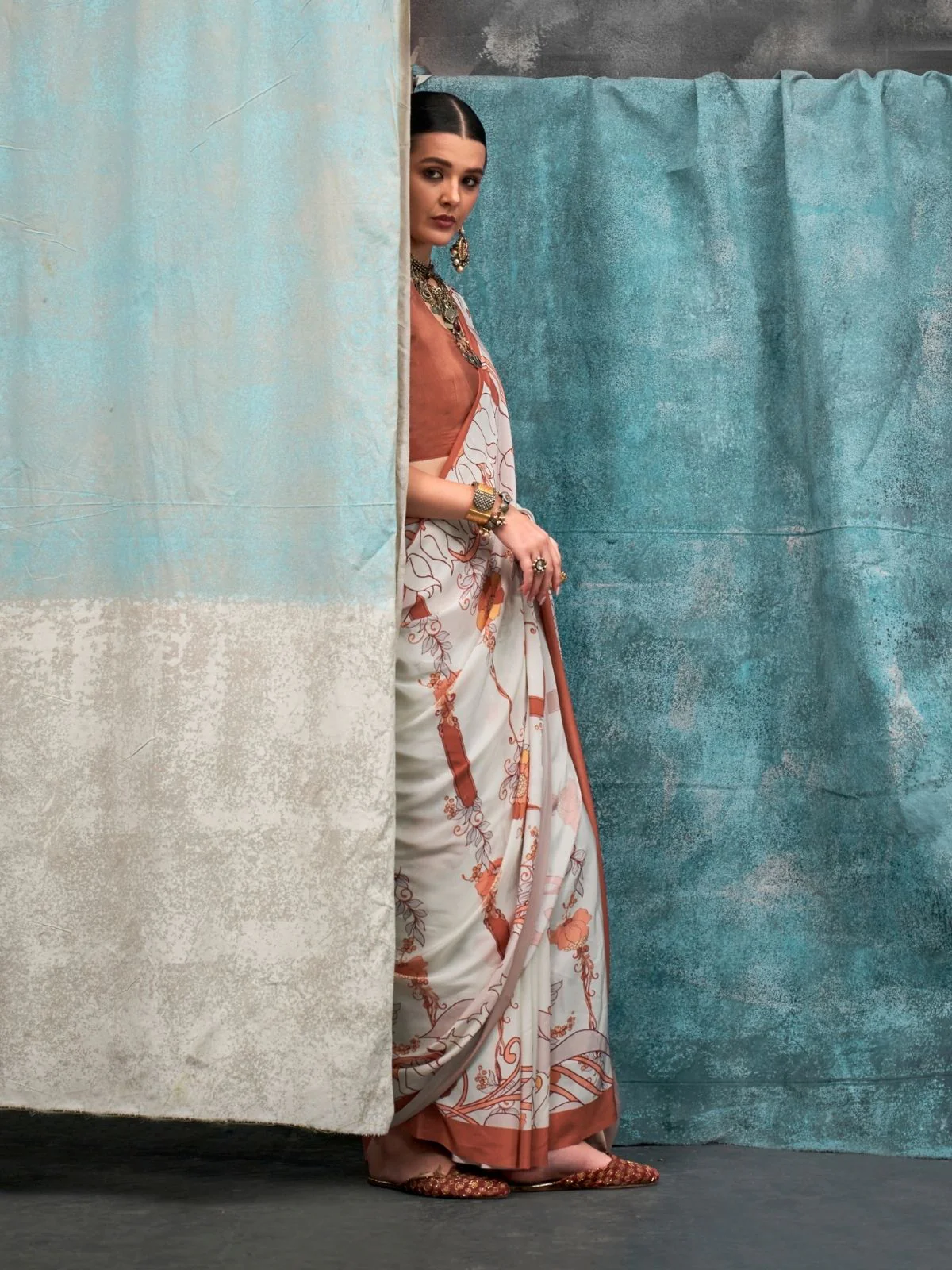 Odette Off White And Rust Satin Printed Saree With Unstitched Blouse For Women - Image 2
