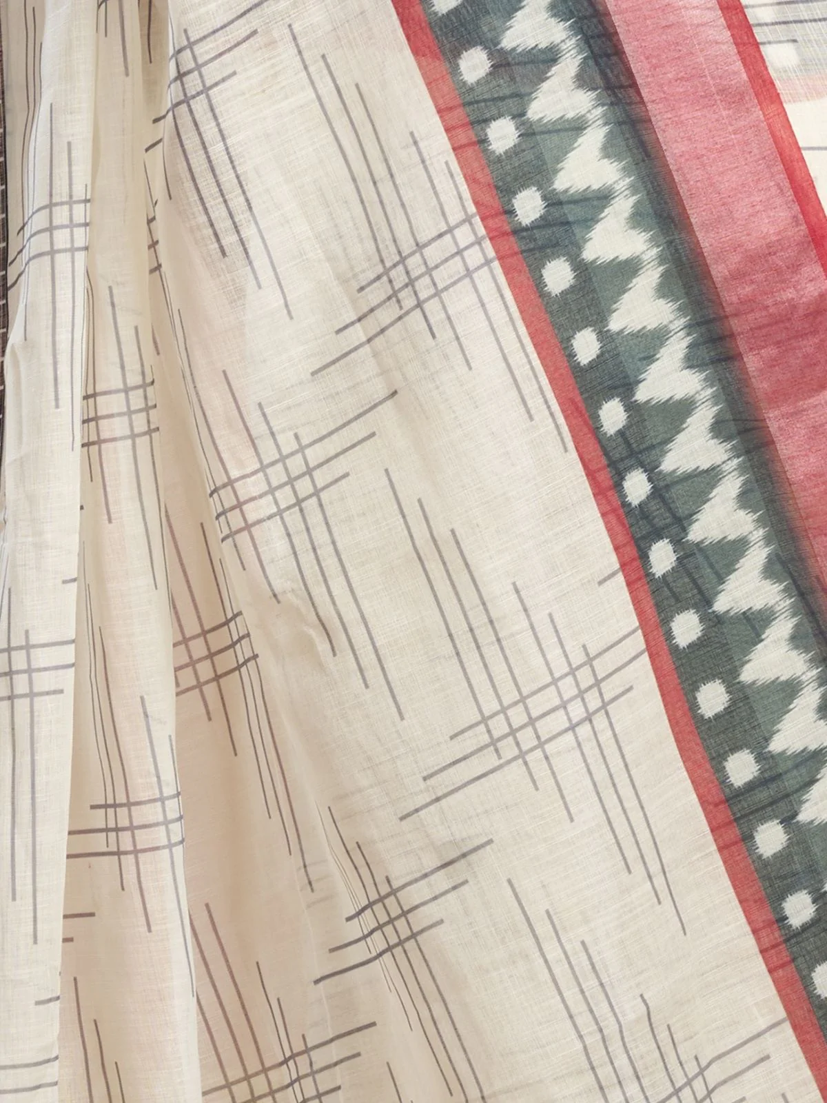 Odette Off White Cotton Linen Solid Saree For Women - Image 6