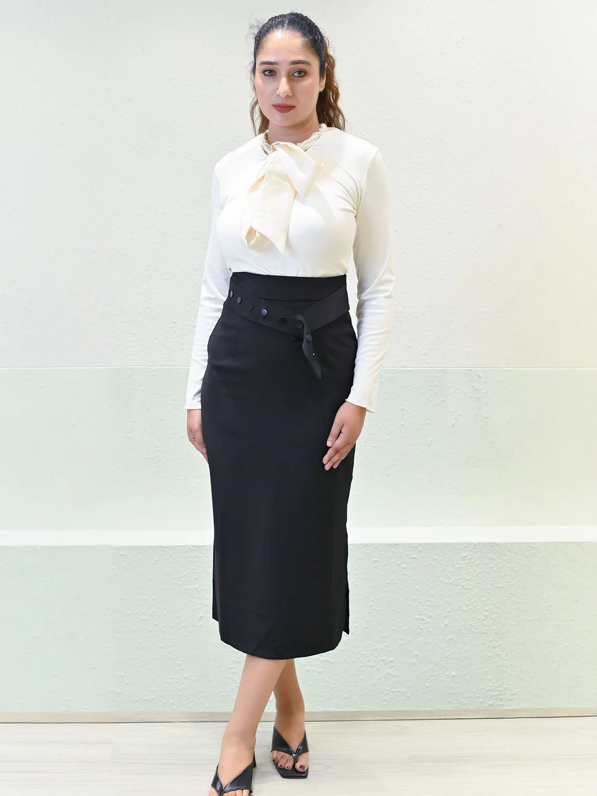 Odette Off White Cotton Rib Solid Top For Women - Image 5