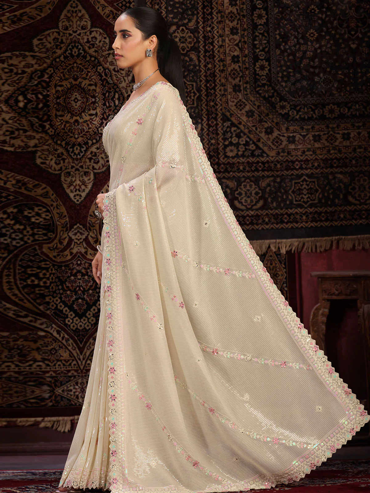 Odette Off white Embellished Georgette Saree With unstitched Blouse For Women - Image 2