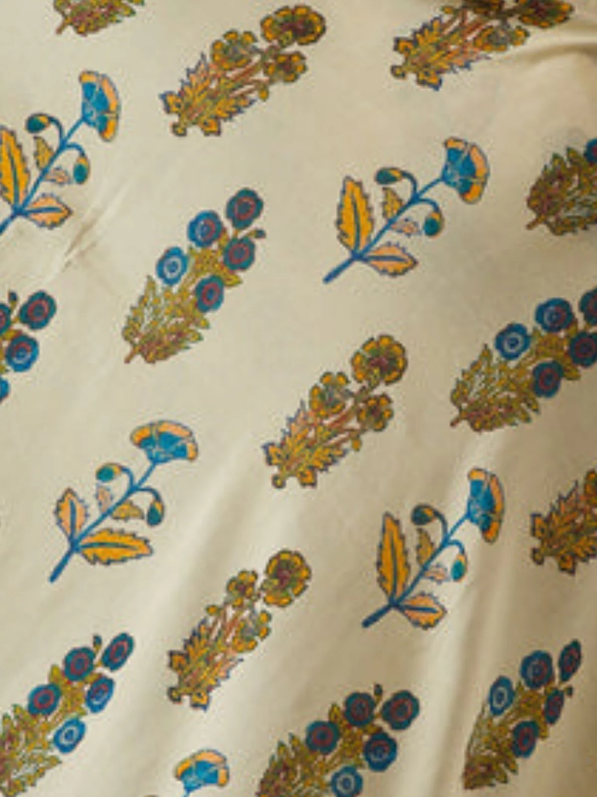 Odette Off White Georgette Floral Print Saree For Women - Image 5