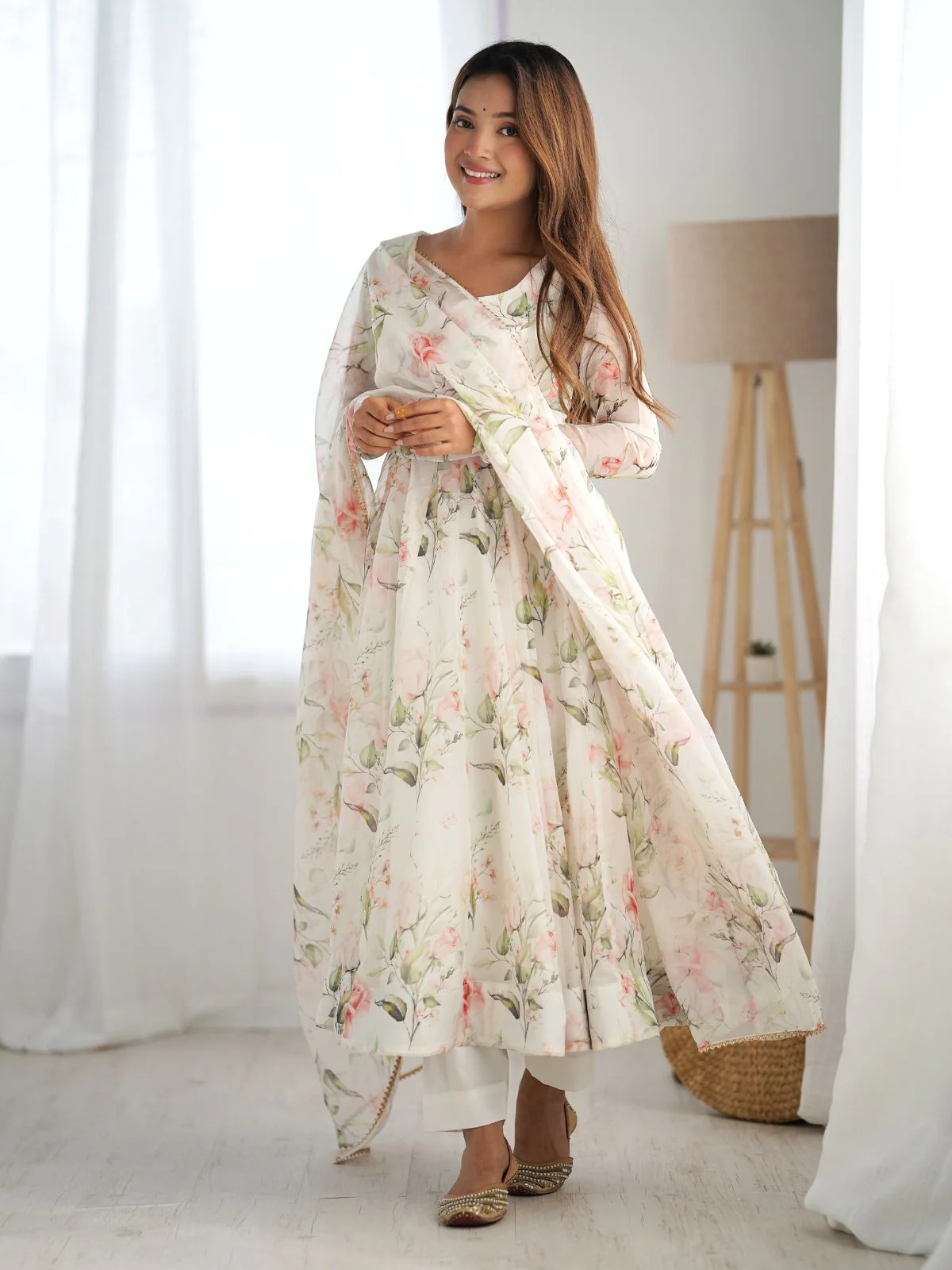 Odette Off White Georgette Printed Kurta Set For Women